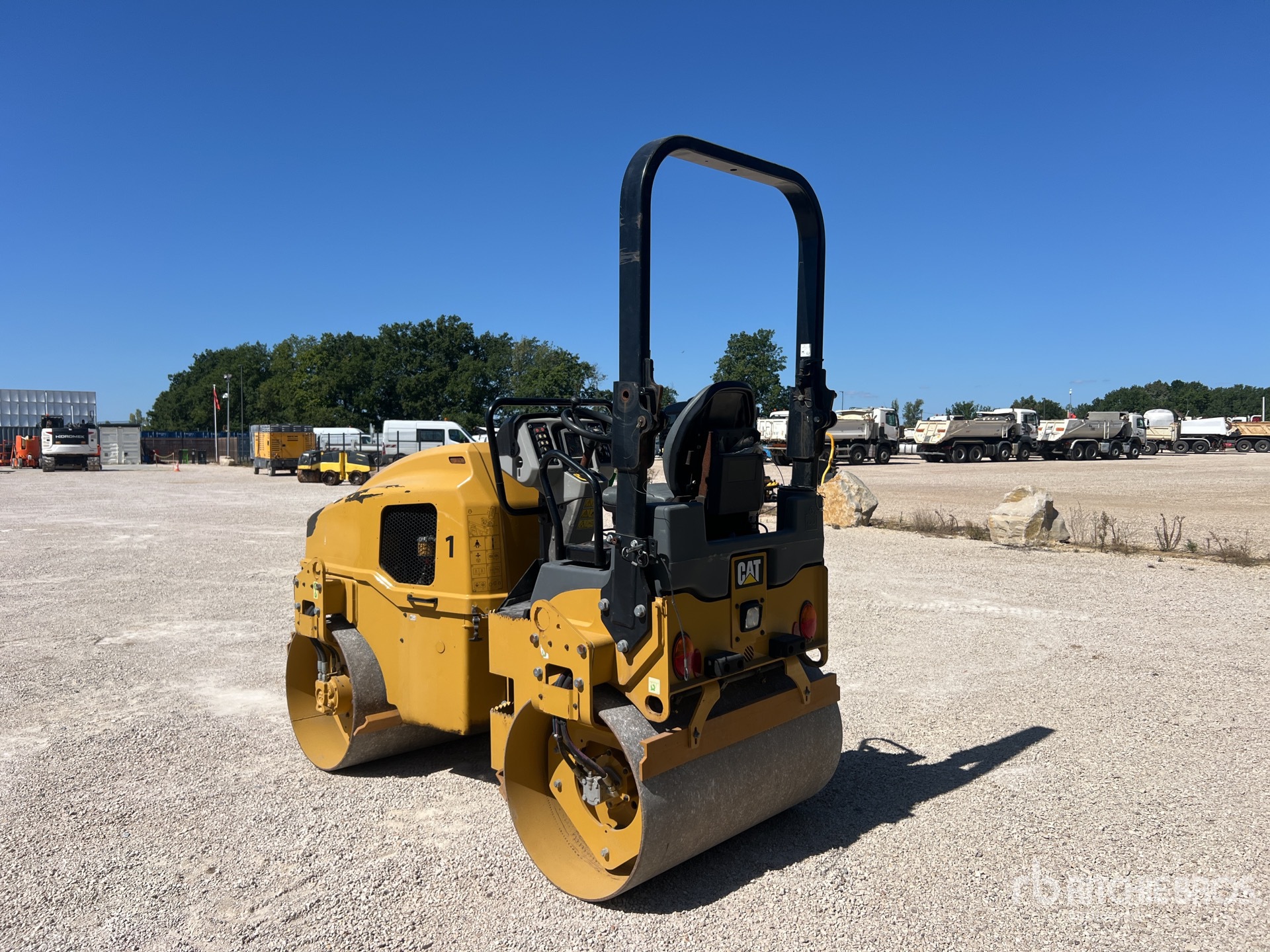 2020 Caterpillar CB2.7