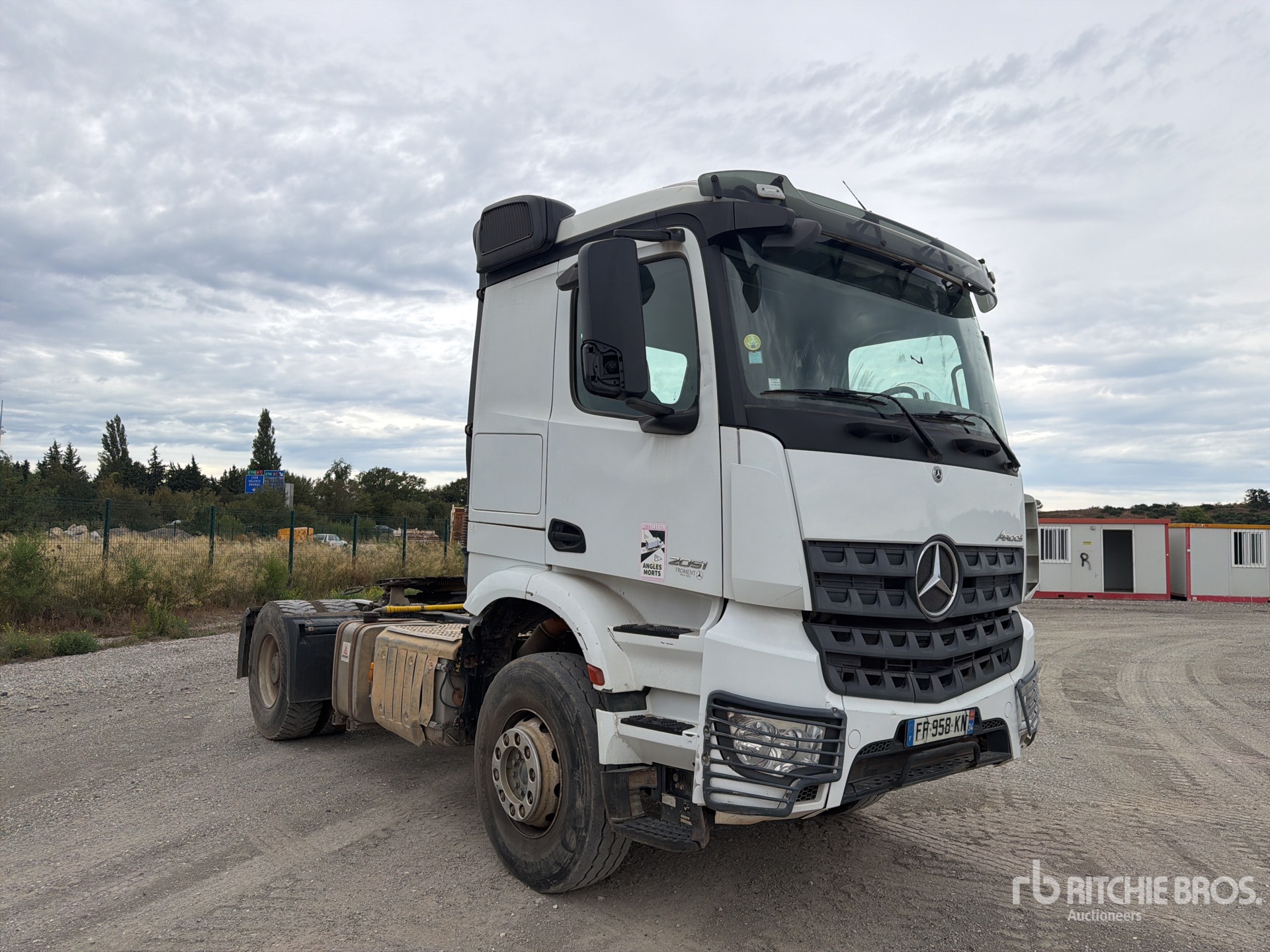 2019 Mercedes-Benz AROCS 2051