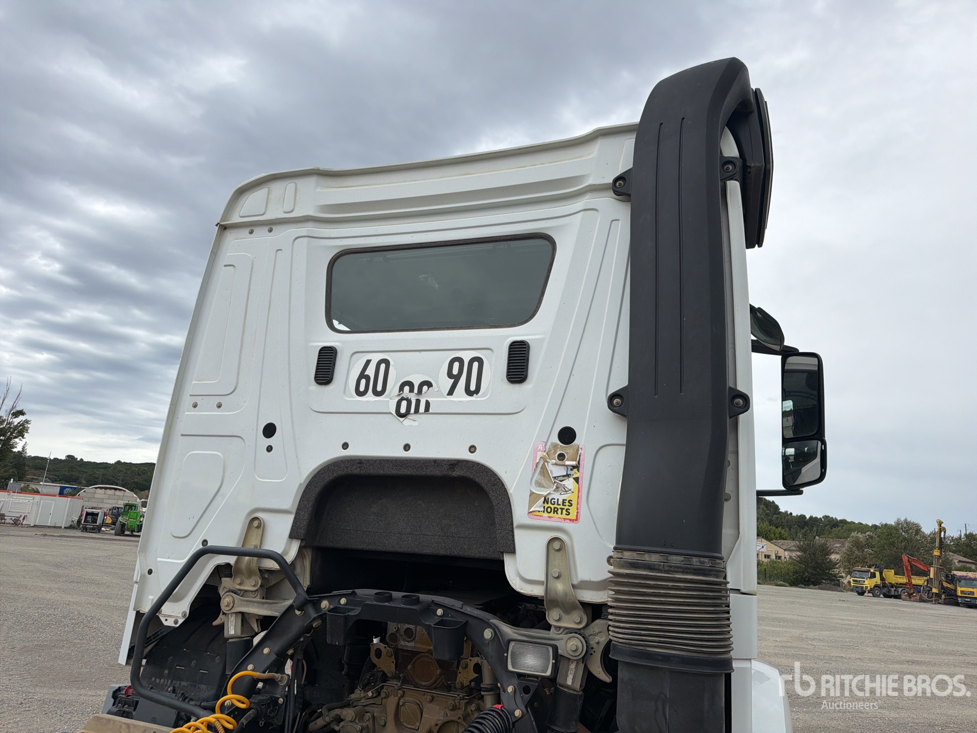 2019 Mercedes-Benz AROCS 2051
