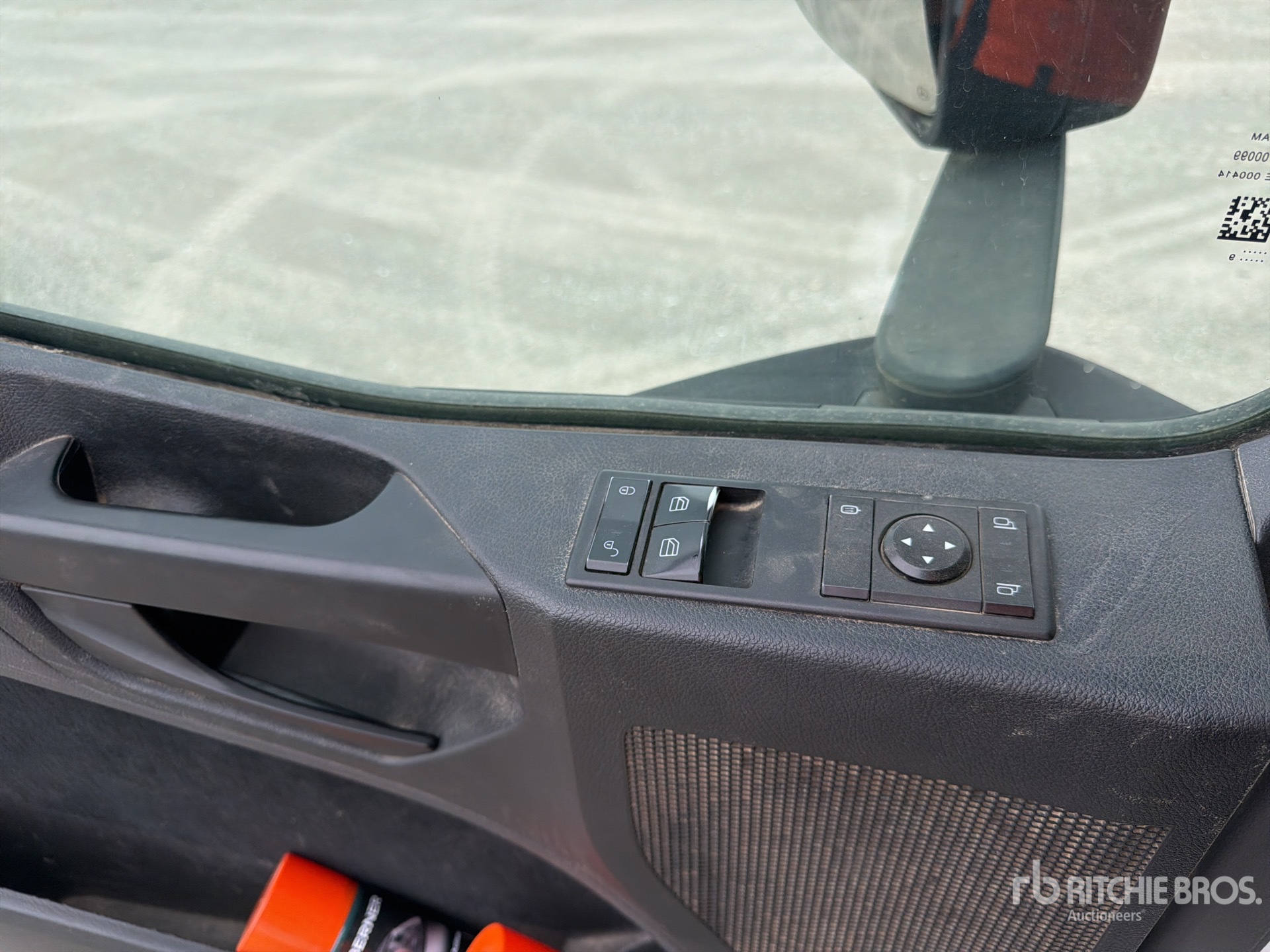 2019 Mercedes-Benz AROCS 2051