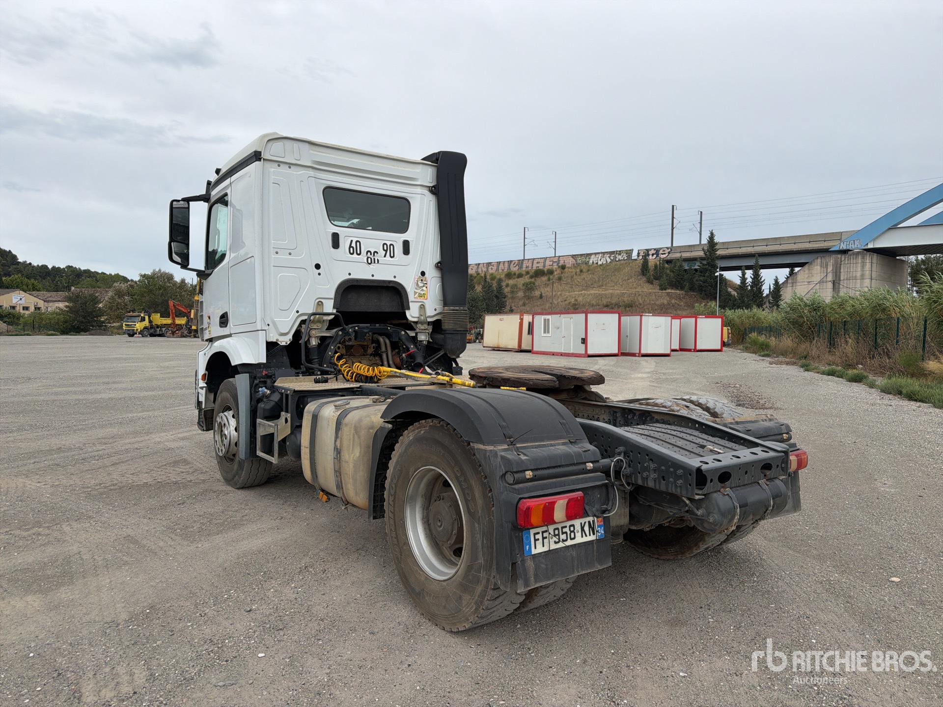 2019 Mercedes-Benz AROCS 2051