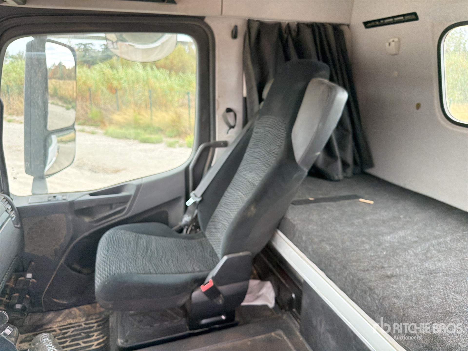 2019 Mercedes-Benz AROCS 2051
