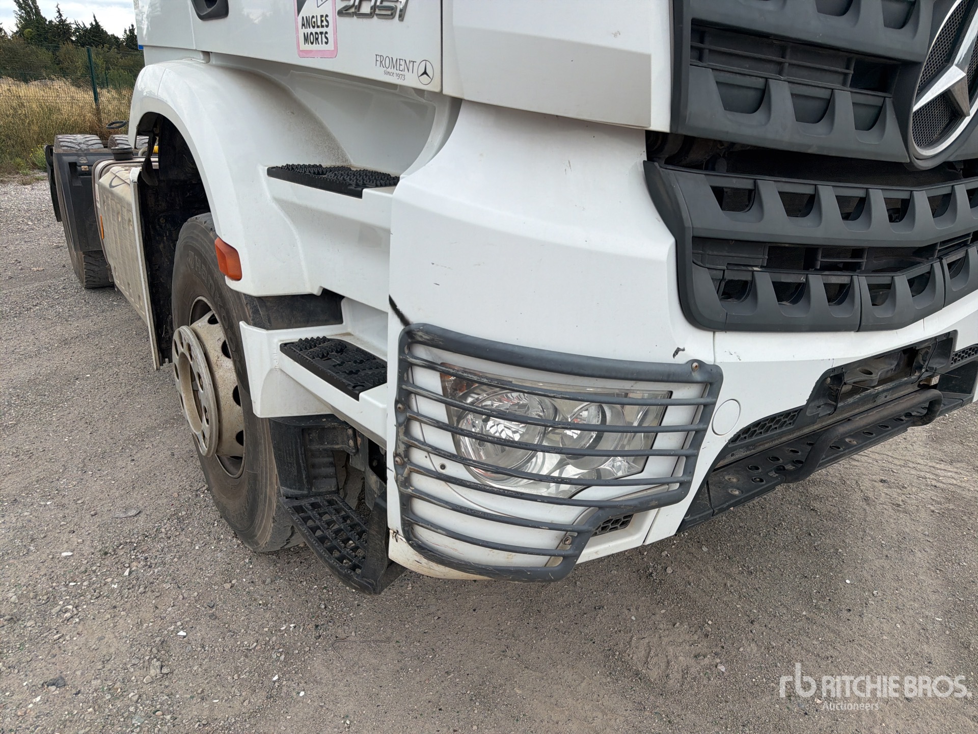 2019 Mercedes-Benz AROCS 2051