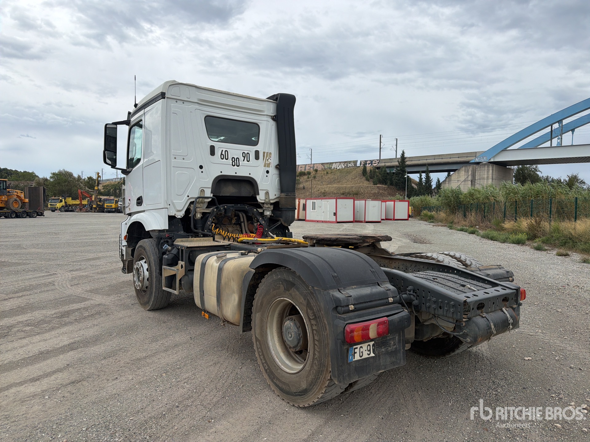 2019 Mercedes-Benz AROCS 2051