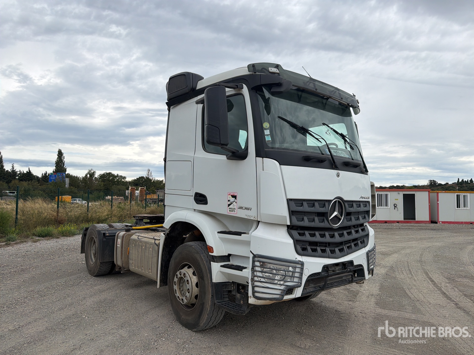 2019 Mercedes-Benz AROCS 2051