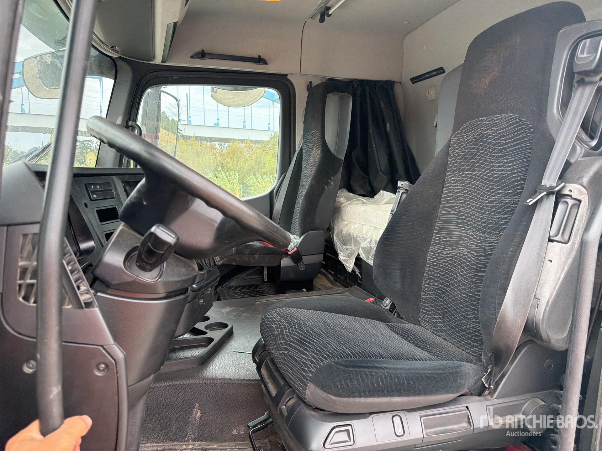 2019 Mercedes-Benz AROCS 2051
