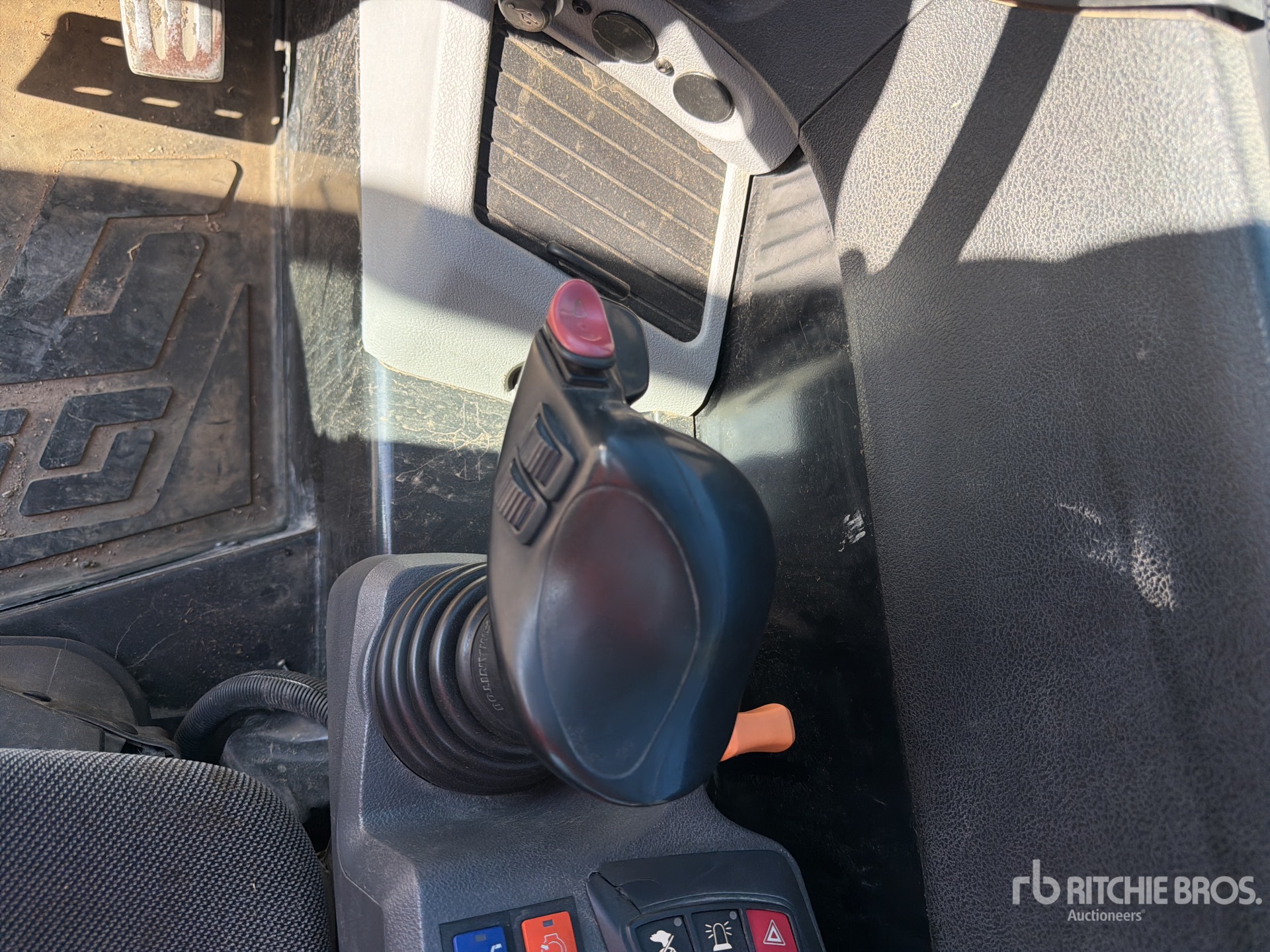 2018 Manitou MLT940-140V