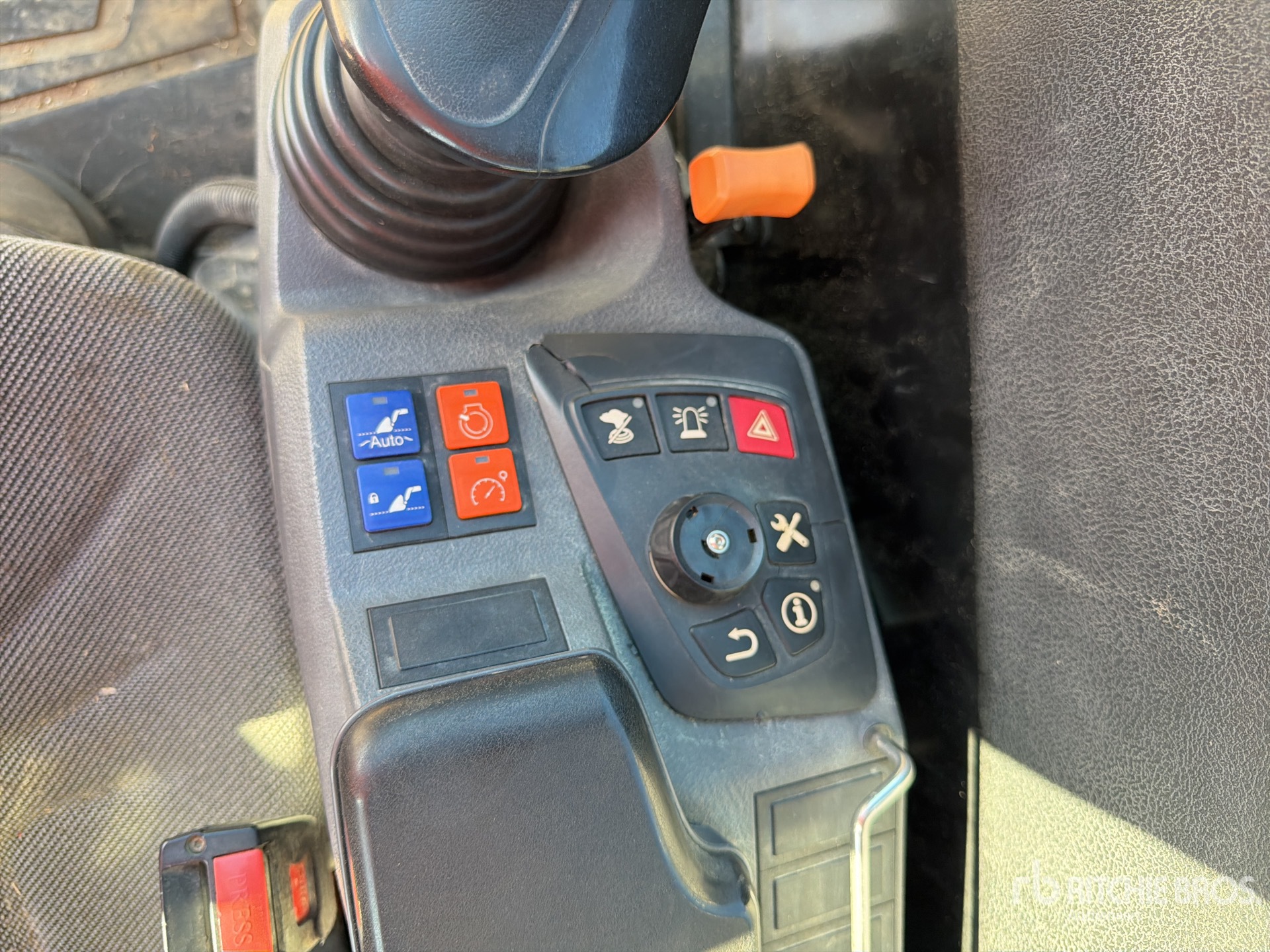 2018 Manitou MLT940-140V