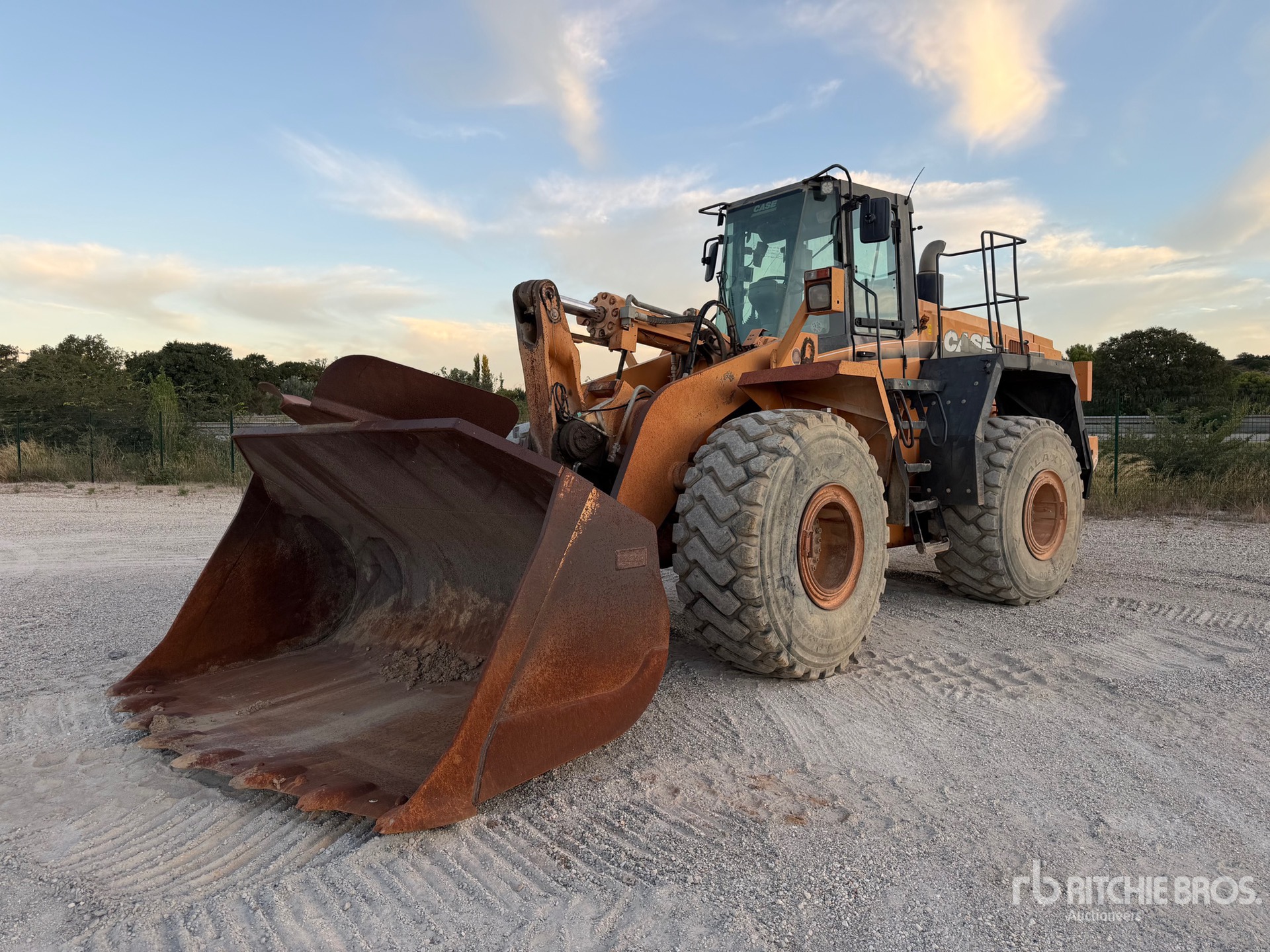 Photo of 2005 Case 921C/2
