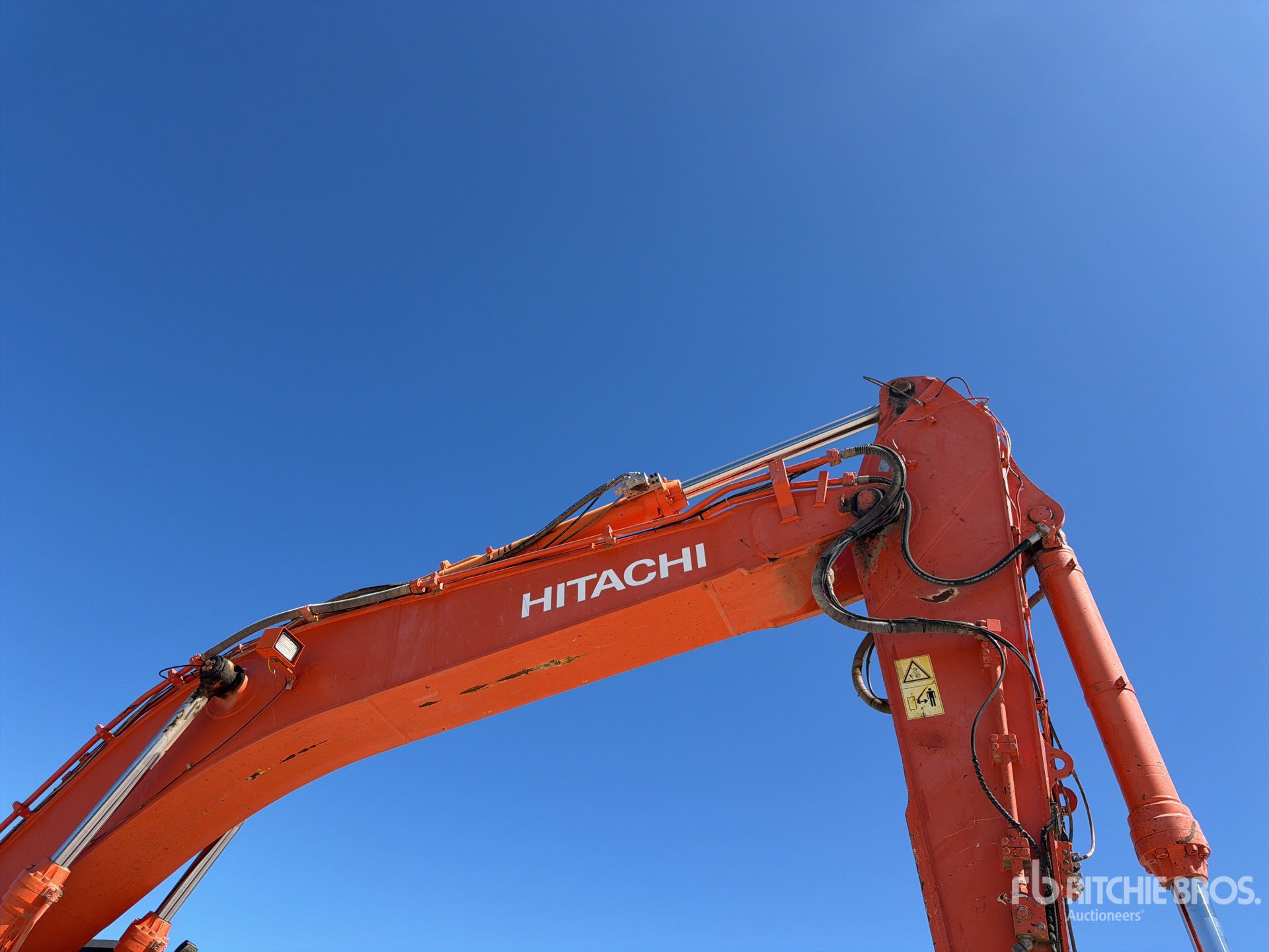2015 Hitachi ZX470LCH-5B