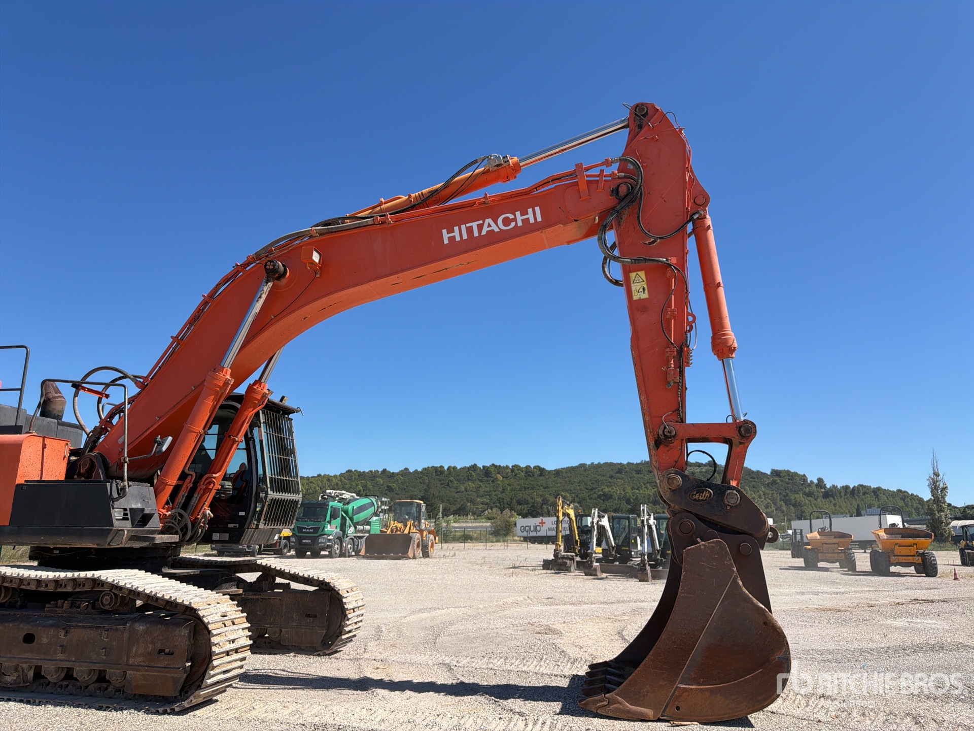 2015 Hitachi ZX470LCH-5B