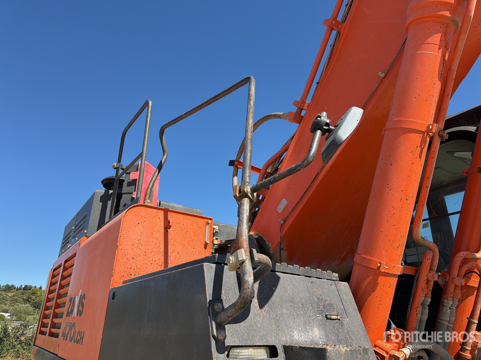 2015 Hitachi ZX470LCH-5B