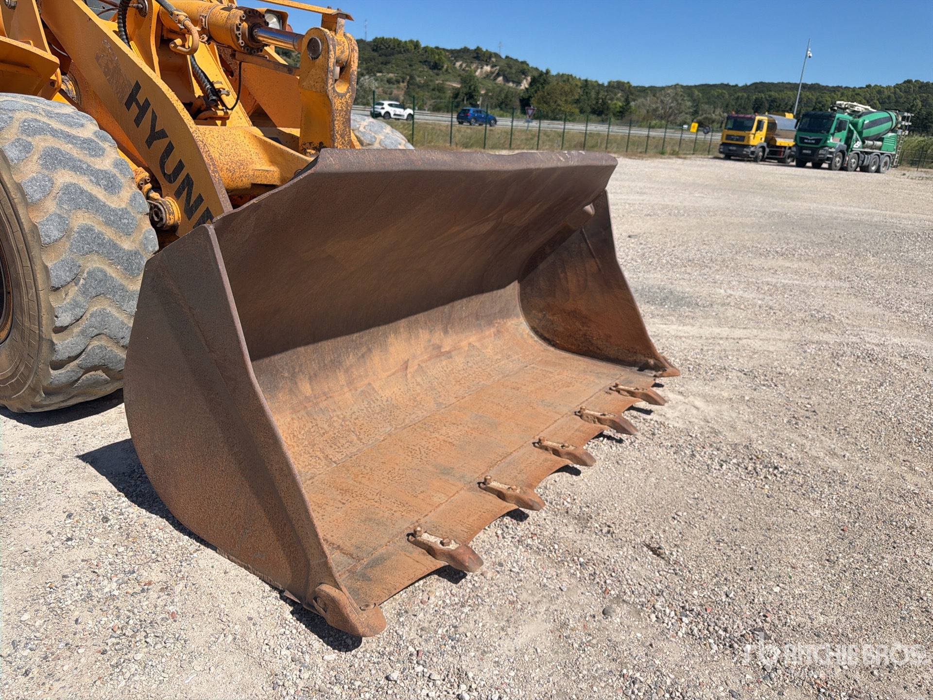 Hyundai HL757-7A