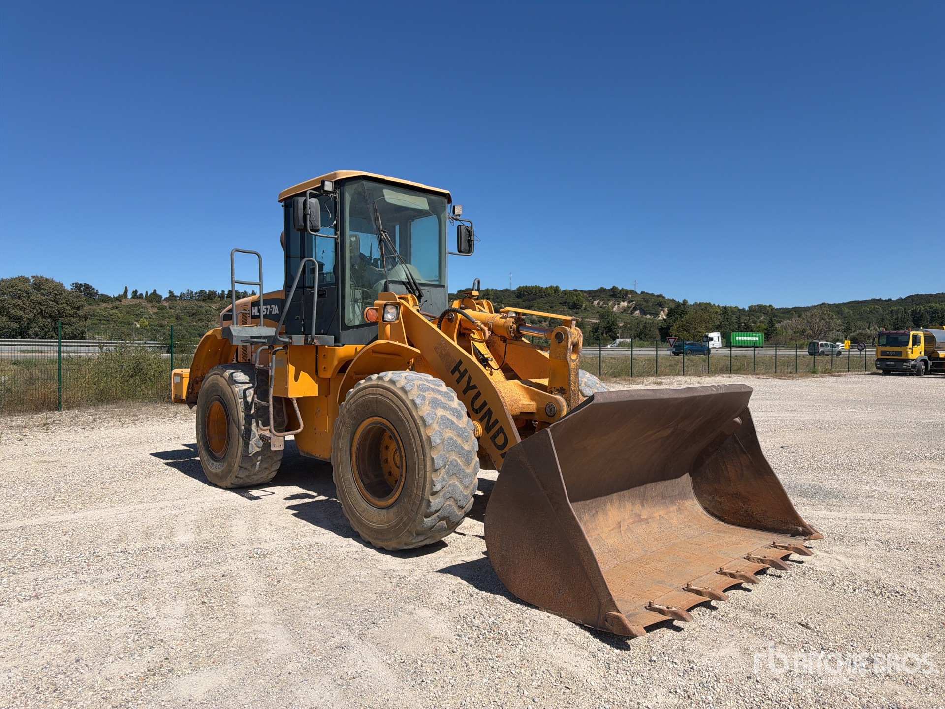 Hyundai HL757-7A