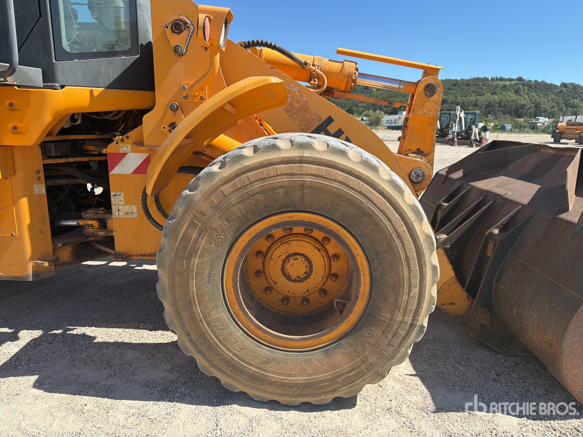 Hyundai HL757-7A