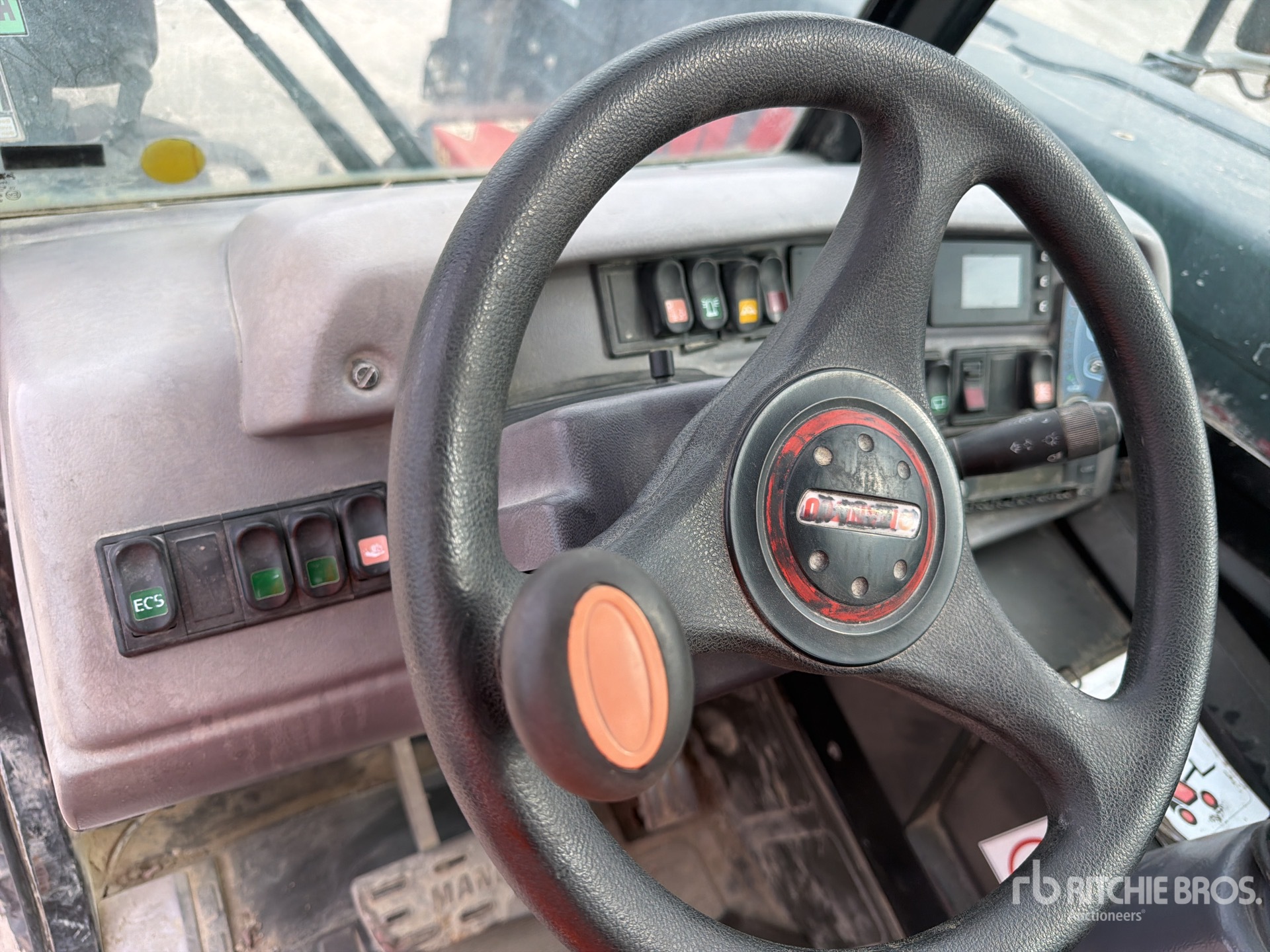 2019 Manitou MLT845H