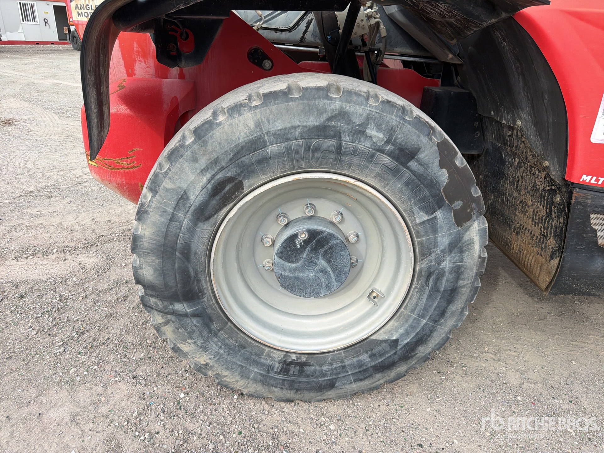 2019 Manitou MLT845H