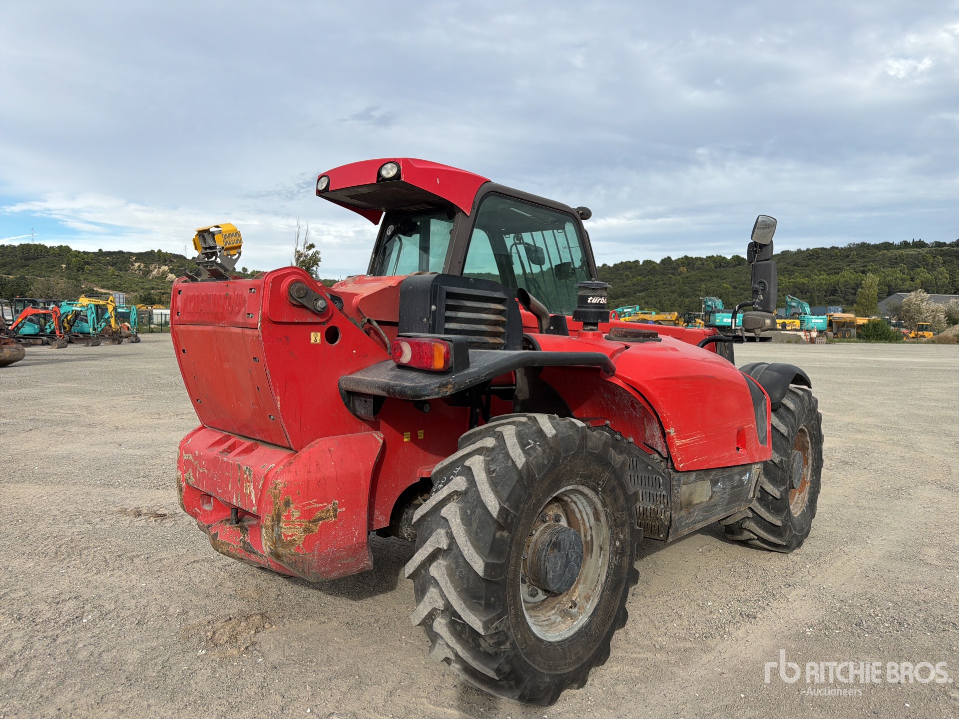 2017 Manitou MLT845H