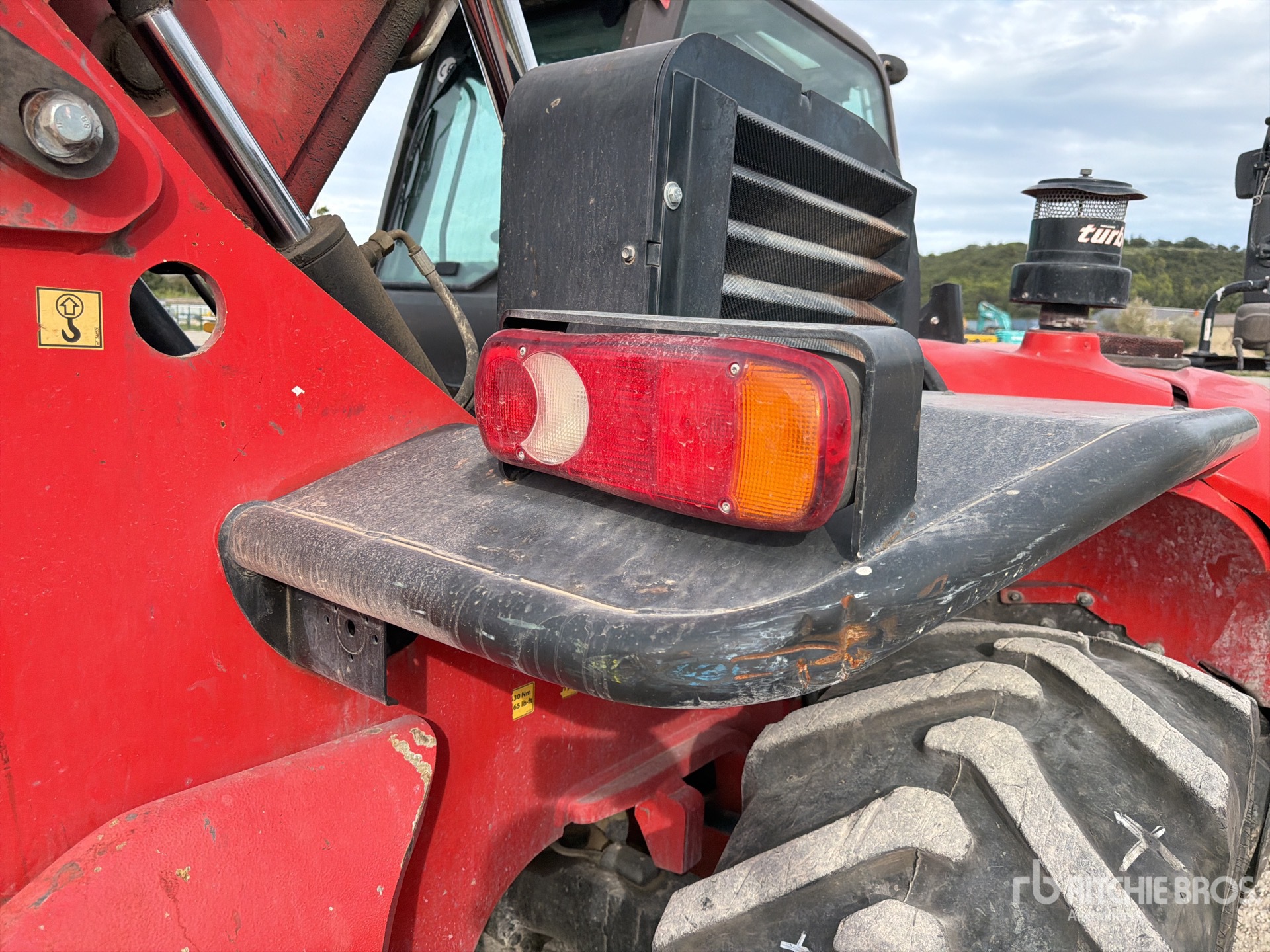 2017 Manitou MLT845H
