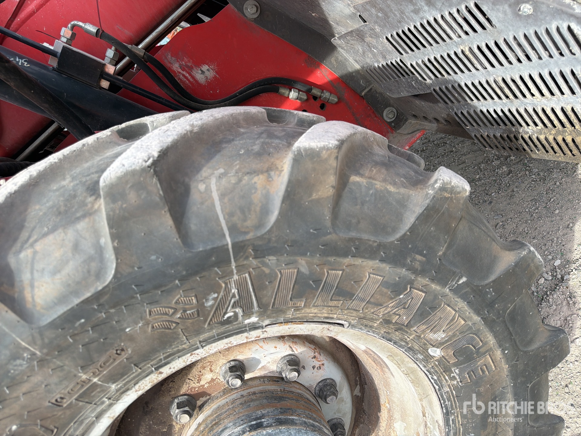 2017 Manitou MLT845H