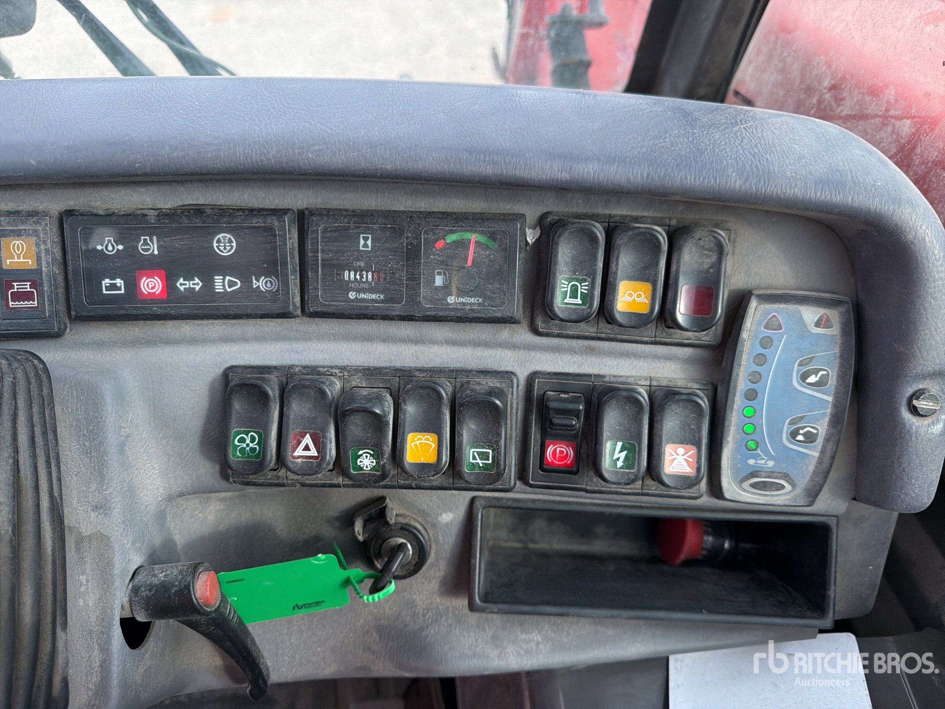2017 Manitou MLT845H