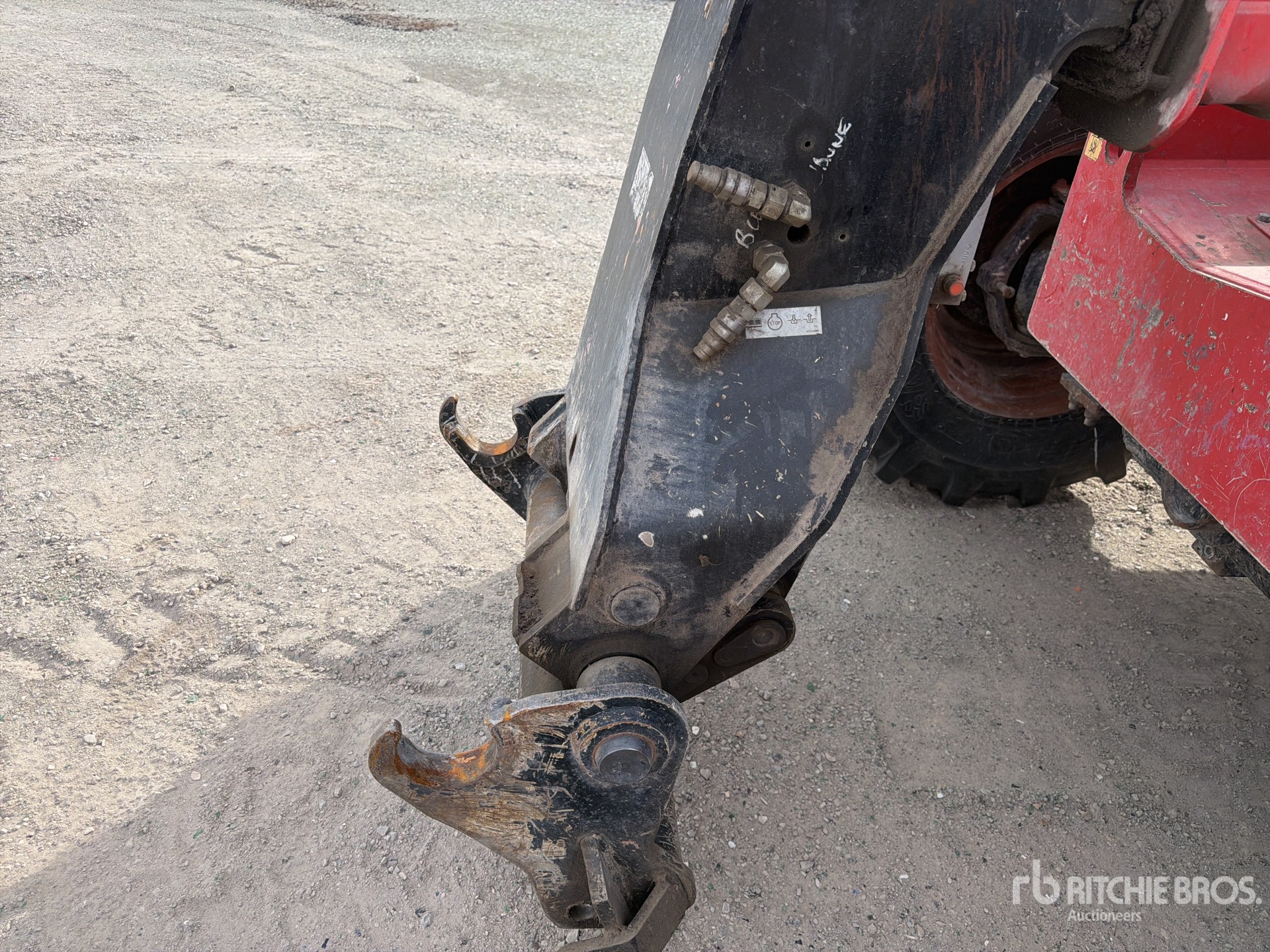 2017 Manitou MLT845H