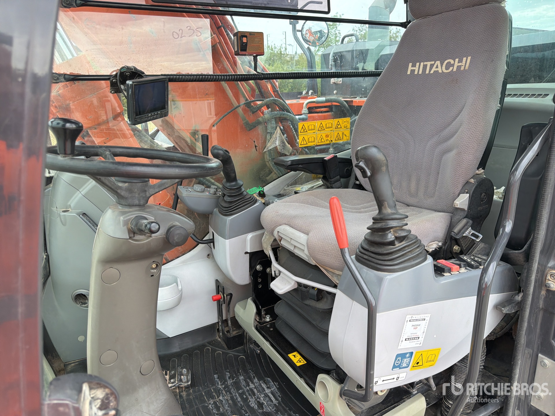 2018 Hitachi ZX145W-6