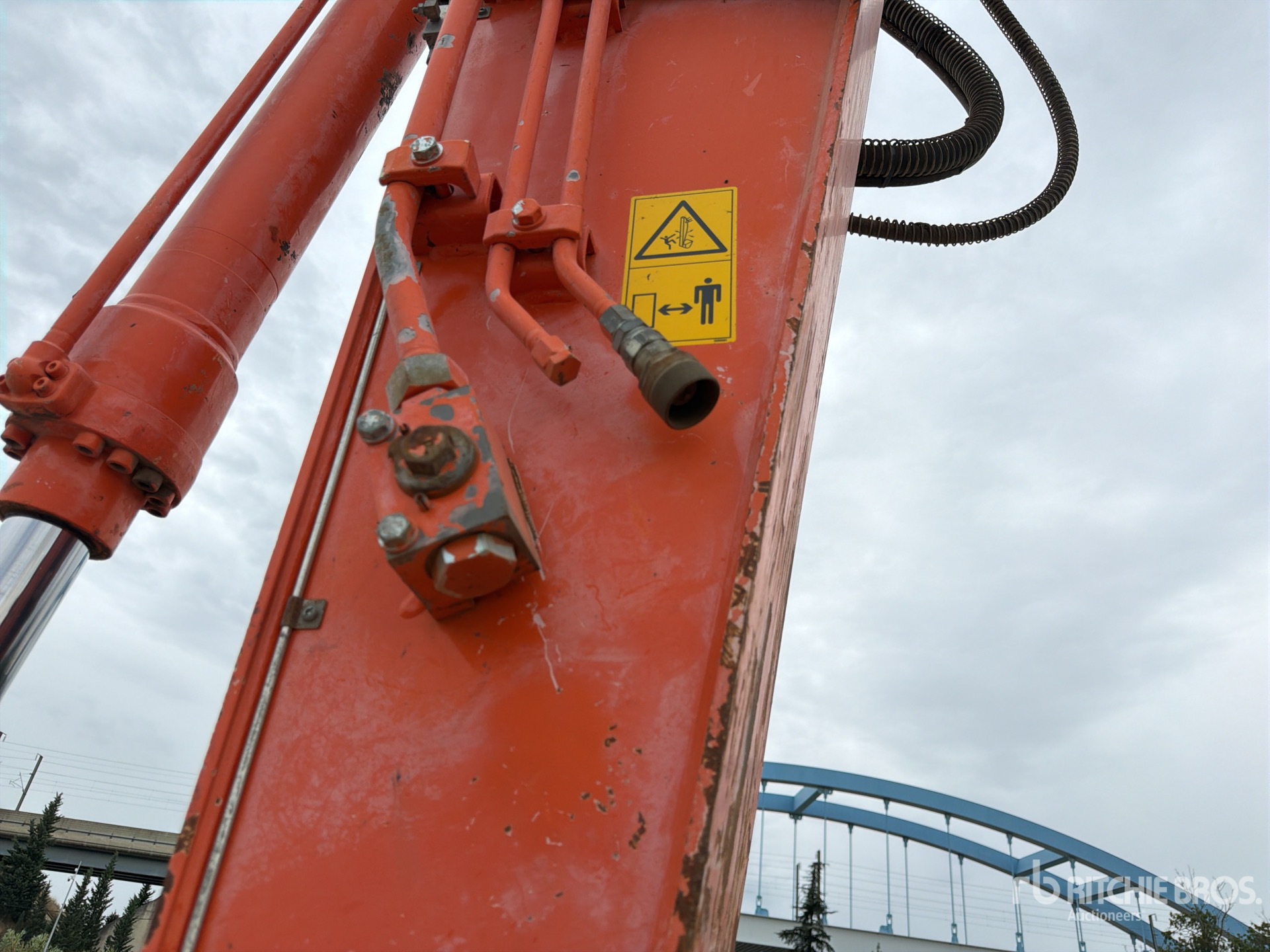 2018 Hitachi ZX145W-6