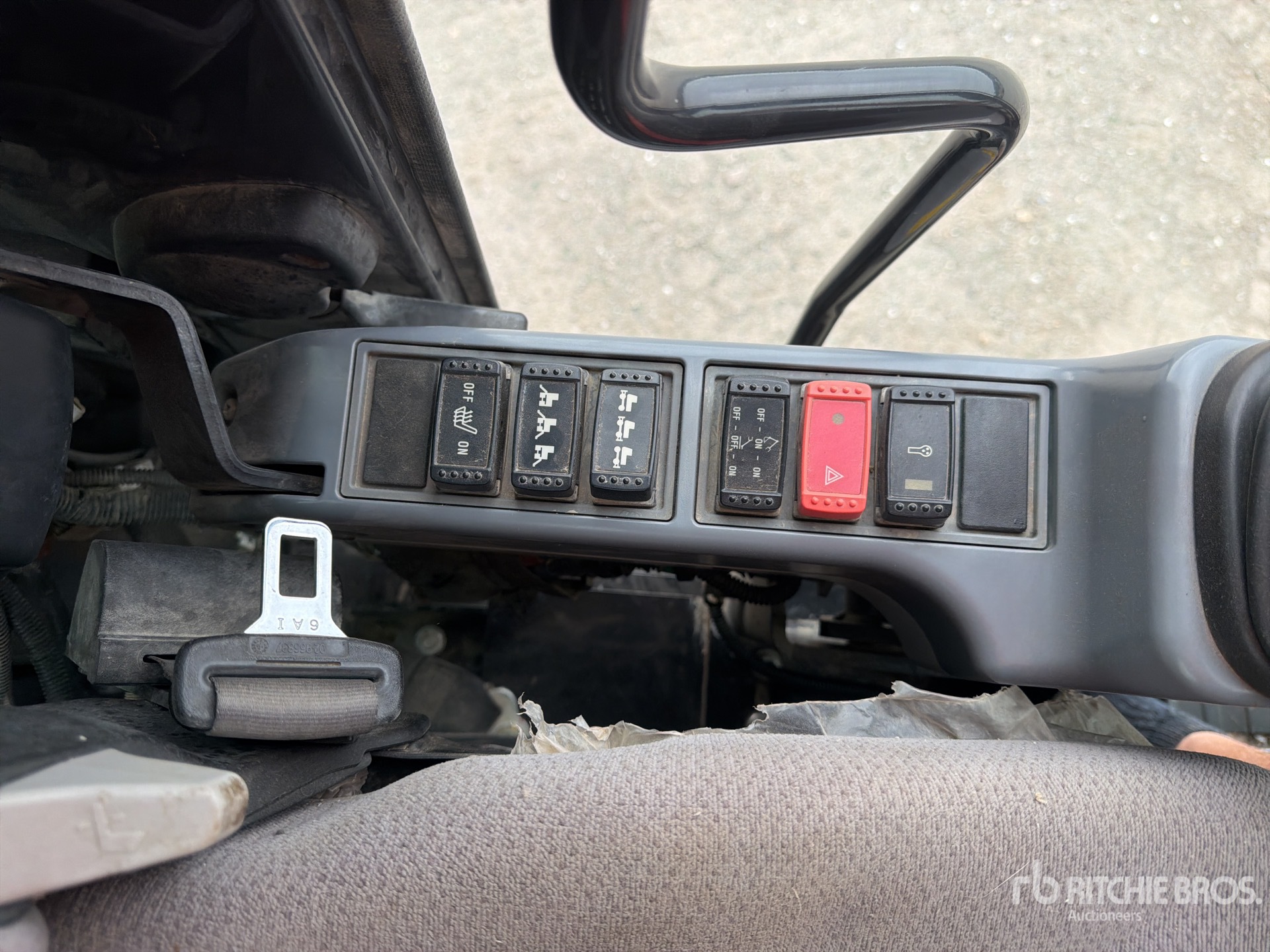 2018 Hitachi ZX145W-6