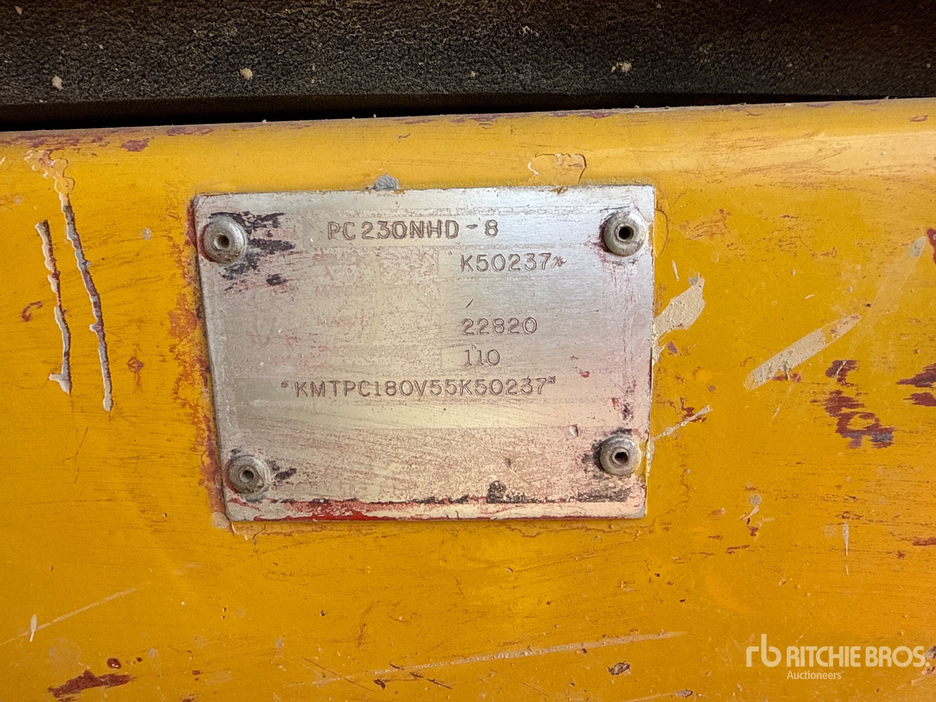 Komatsu PC230NHD-8
