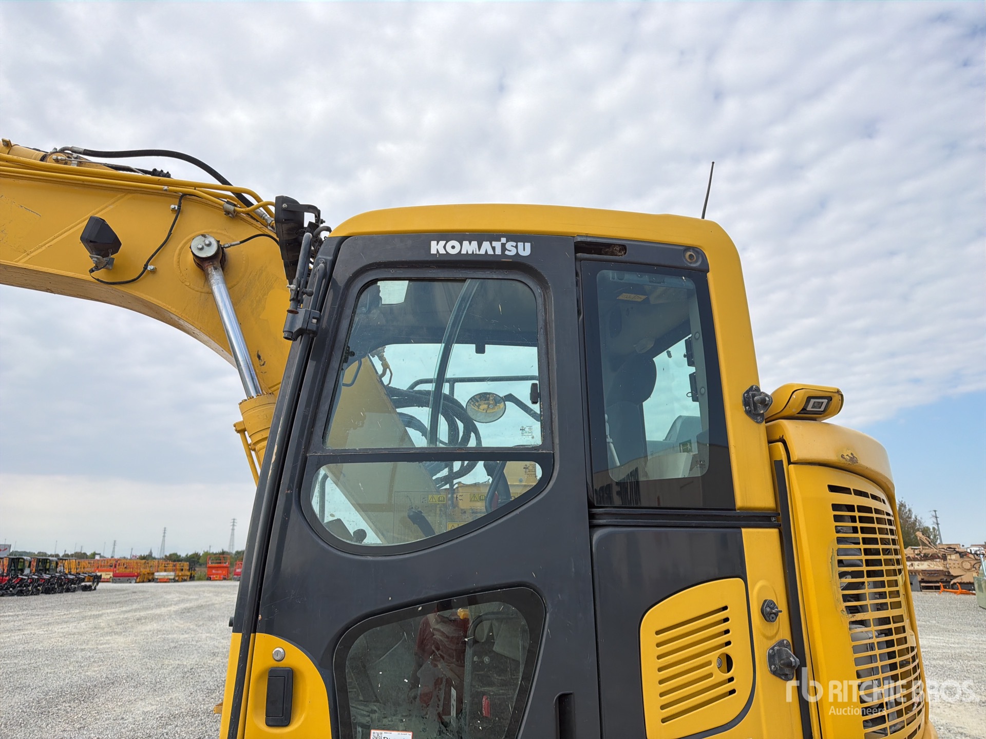 2019 Komatsu PC 138US-11