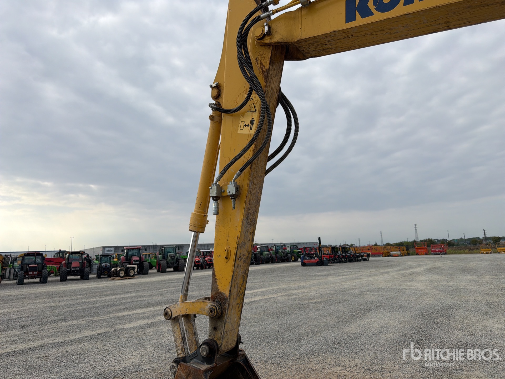 2019 Komatsu PC 138US-11