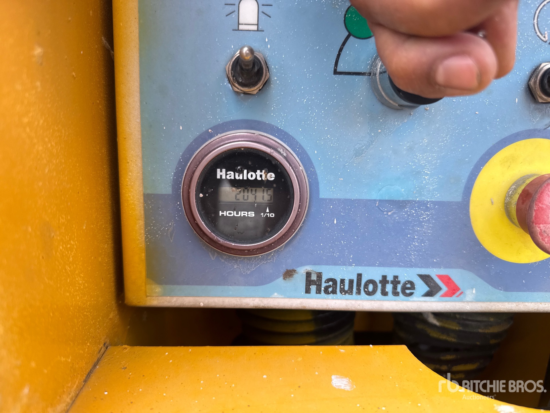 2010 Haulotte HA18SDX