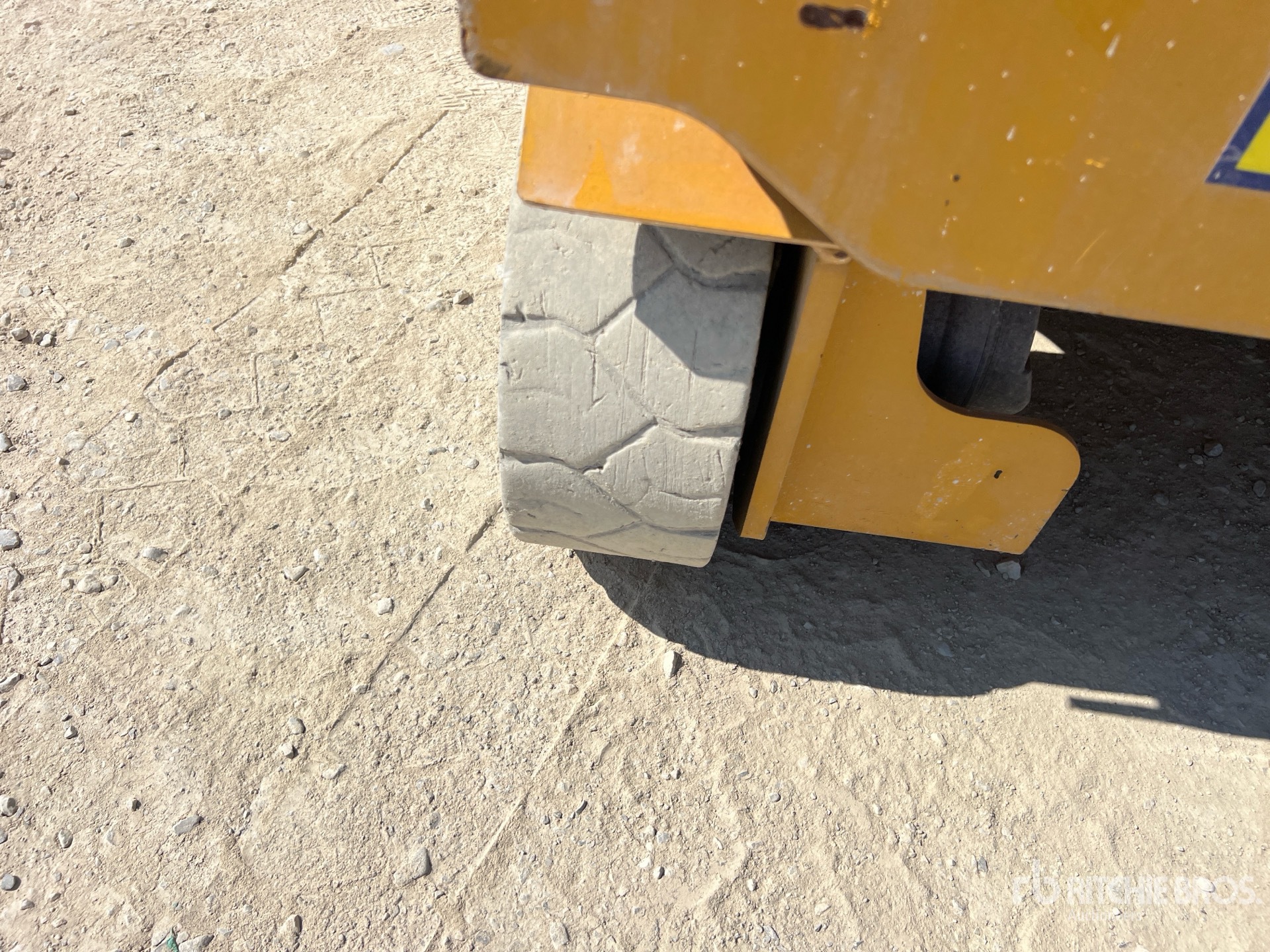 2022 XCMG XG1012AC