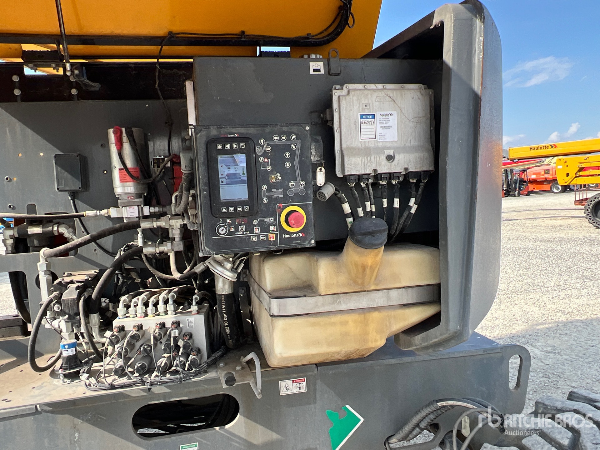 2019 Haulotte HA20RTJ