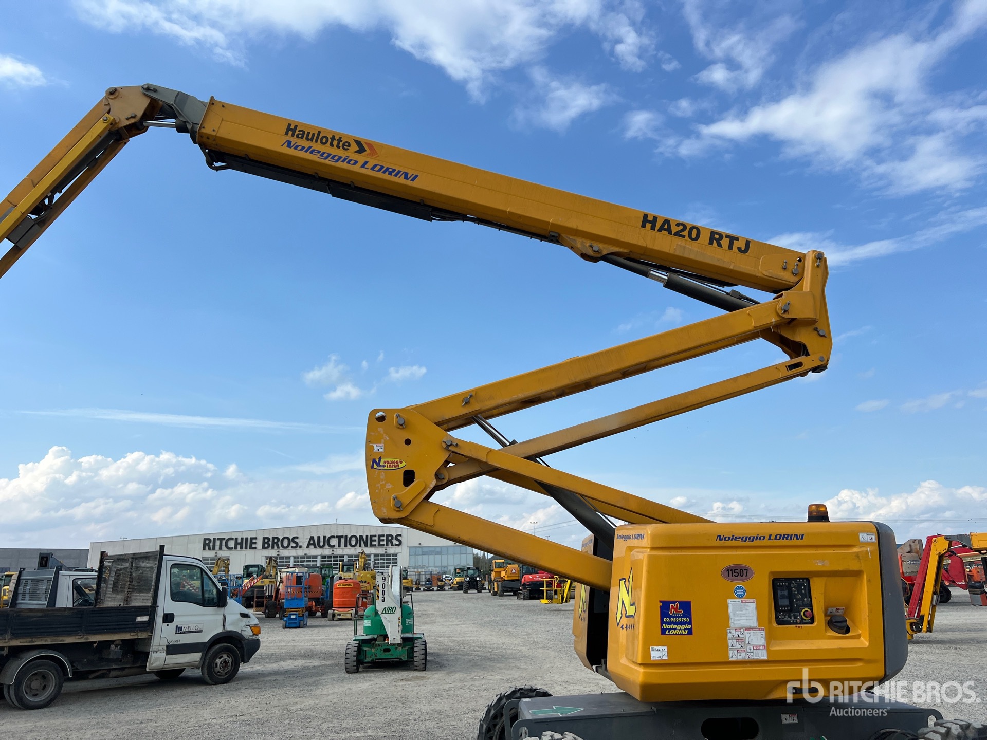 2019 Haulotte HA20RTJ