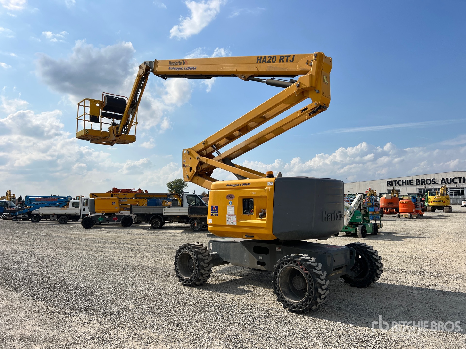 2019 Haulotte HA20RTJ