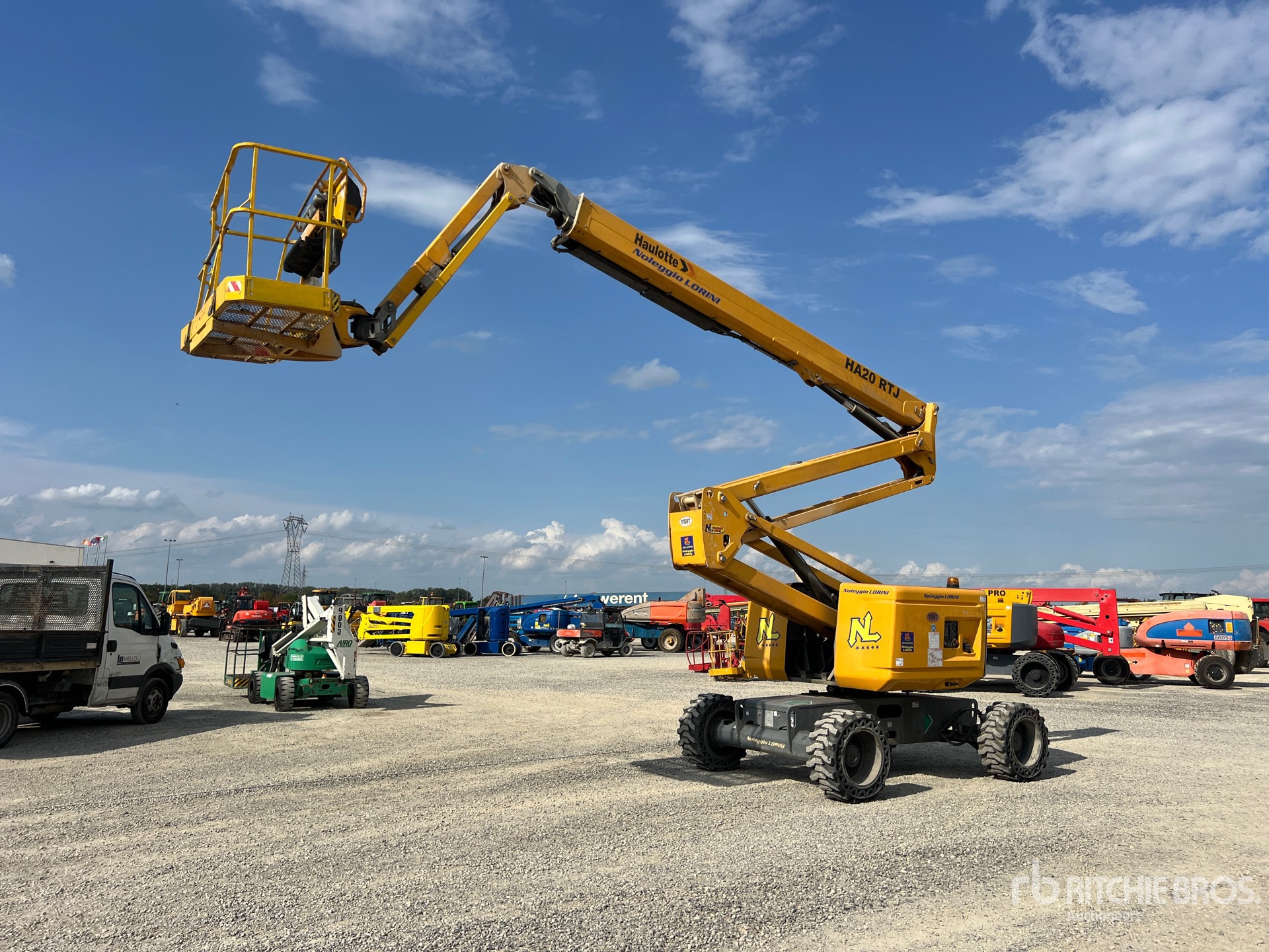 Photo of 2019 Haulotte HA20RTJ