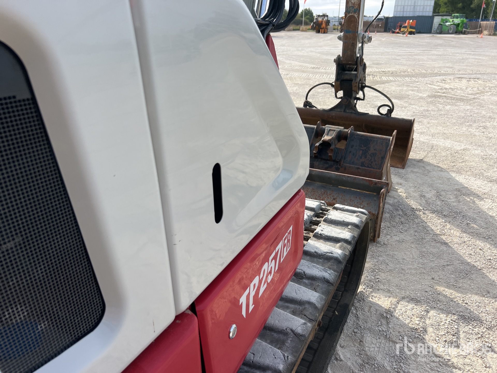 2021 Takeuchi TB257FR
