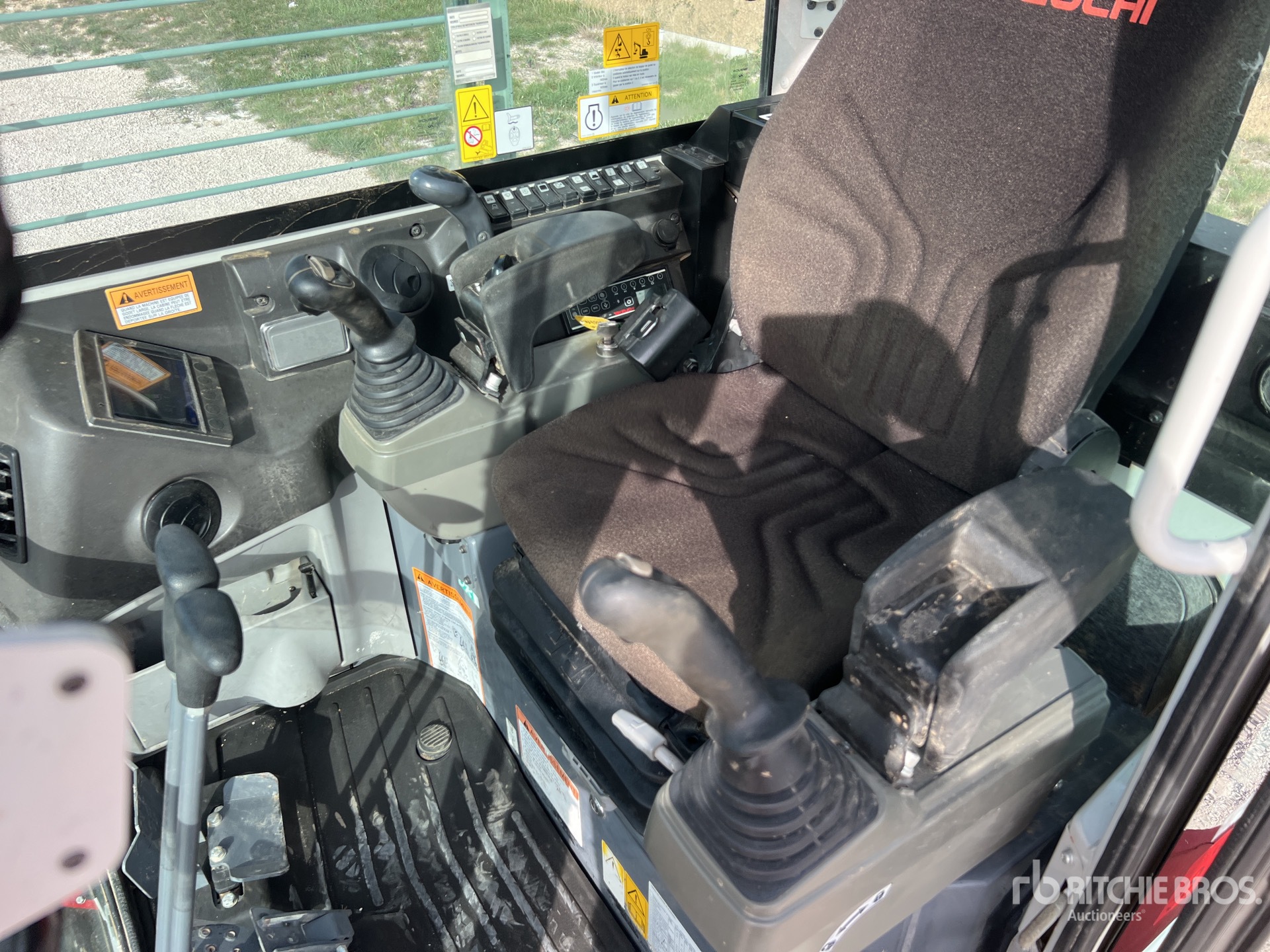 2021 Takeuchi TB257FR