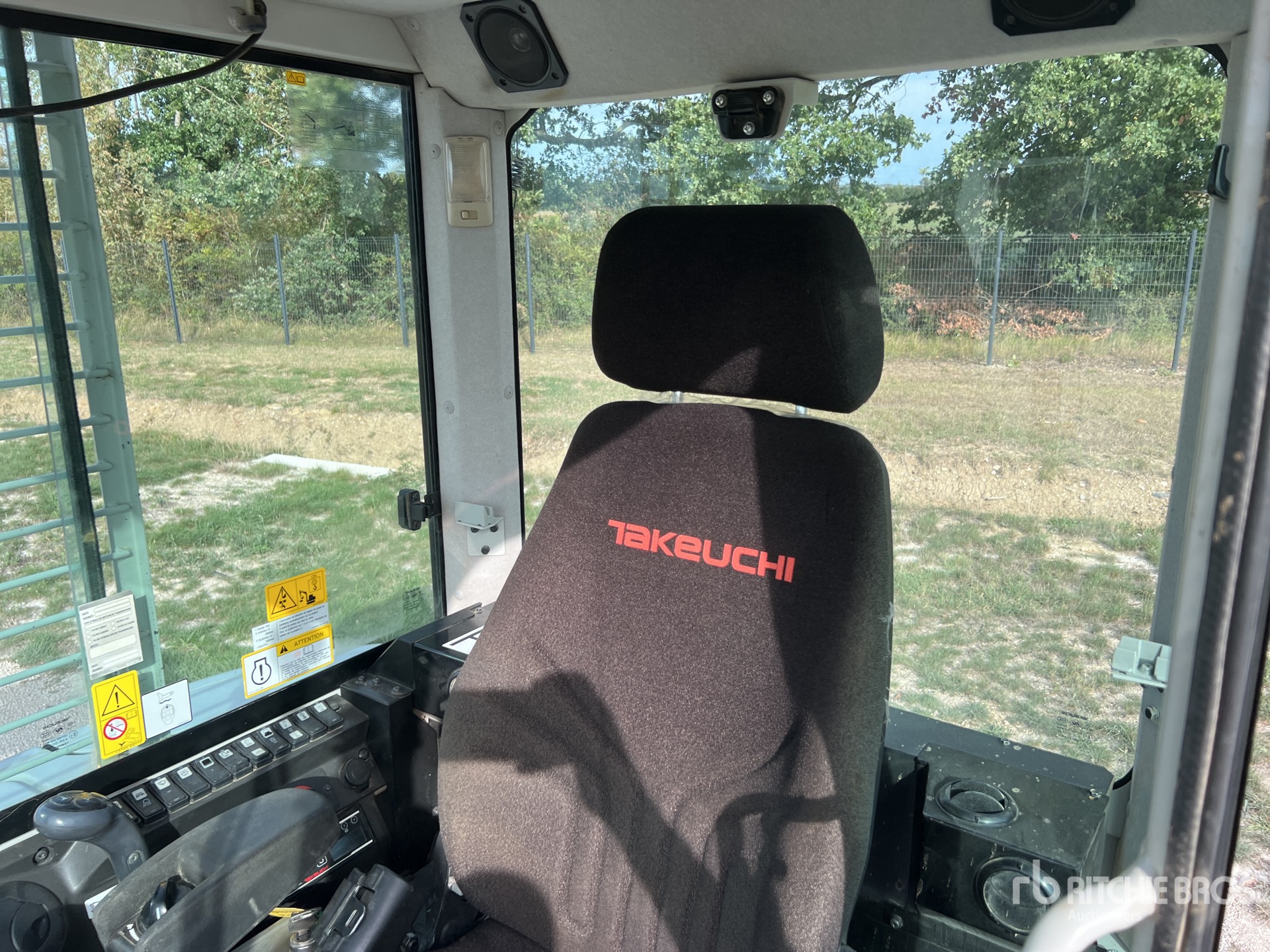 2021 Takeuchi TB257FR