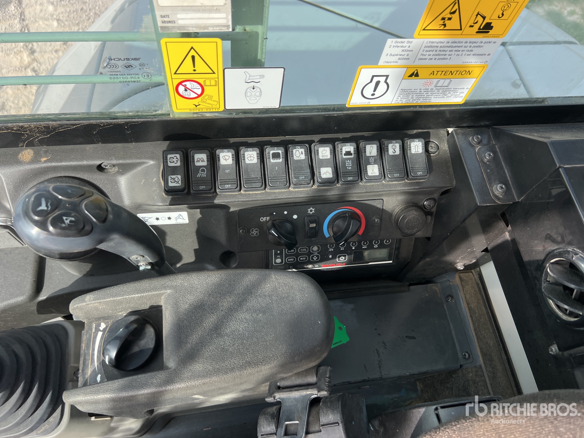 2021 Takeuchi TB257FR