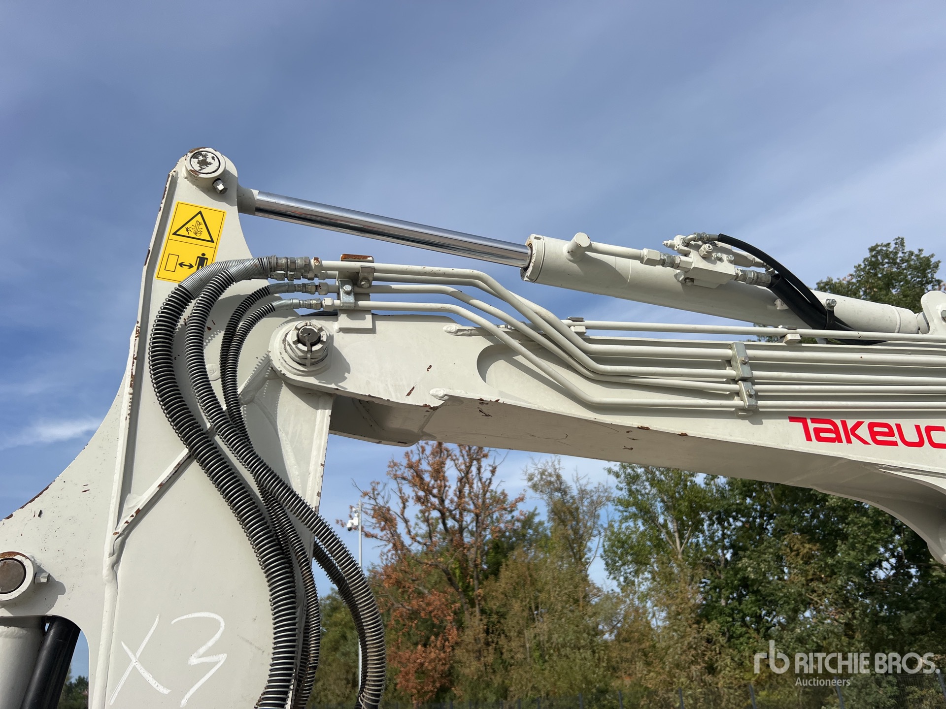 2021 Takeuchi TB257FR