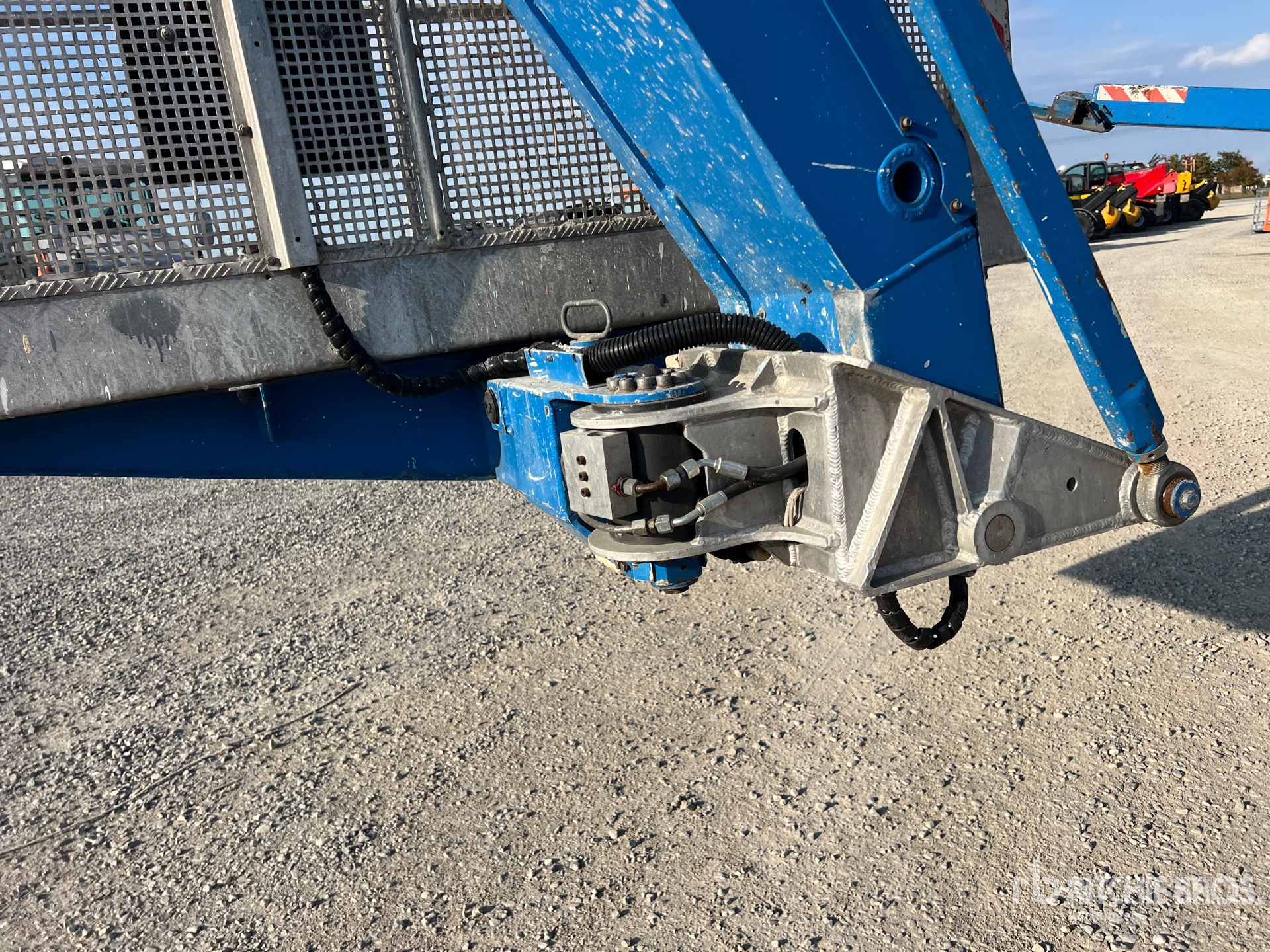 2001 Teupen LEO 36 H