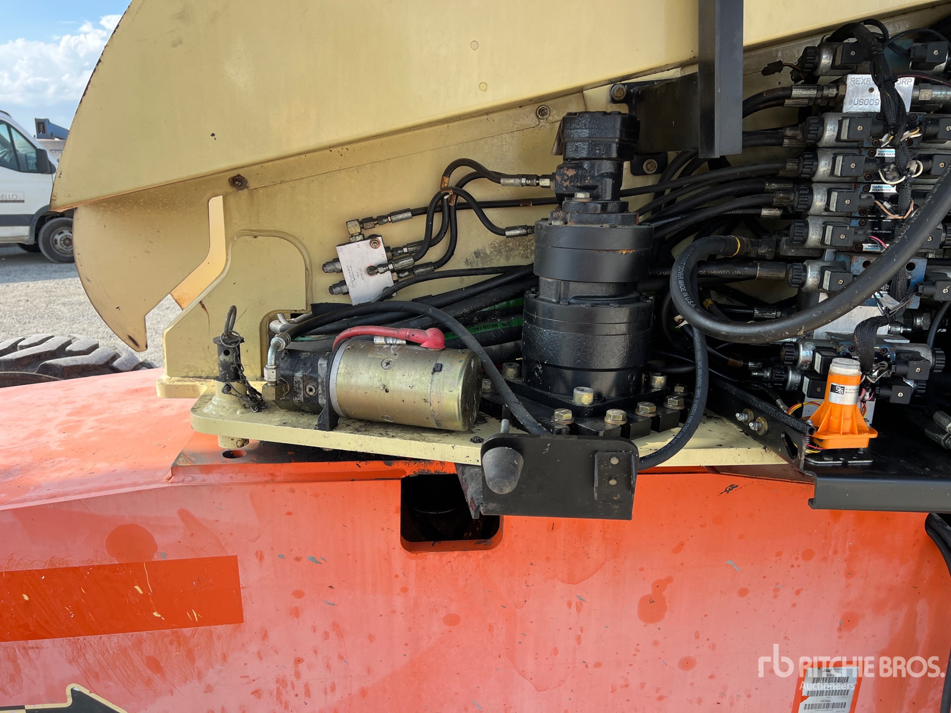 2001 JLG 660SJ