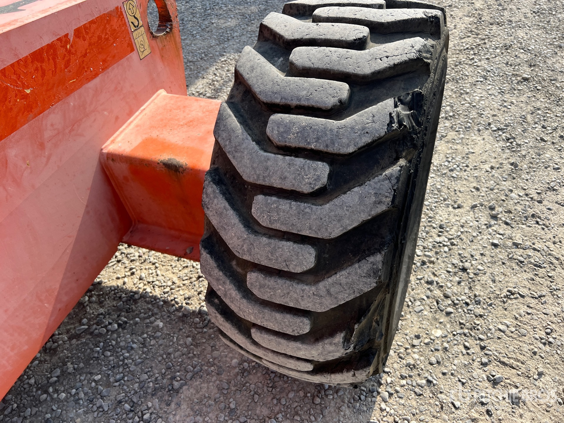 2001 JLG 660SJ