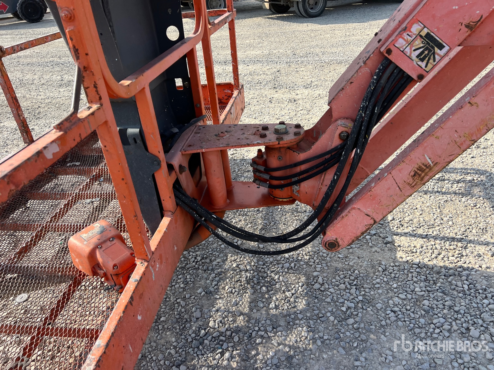 2001 JLG 660SJ