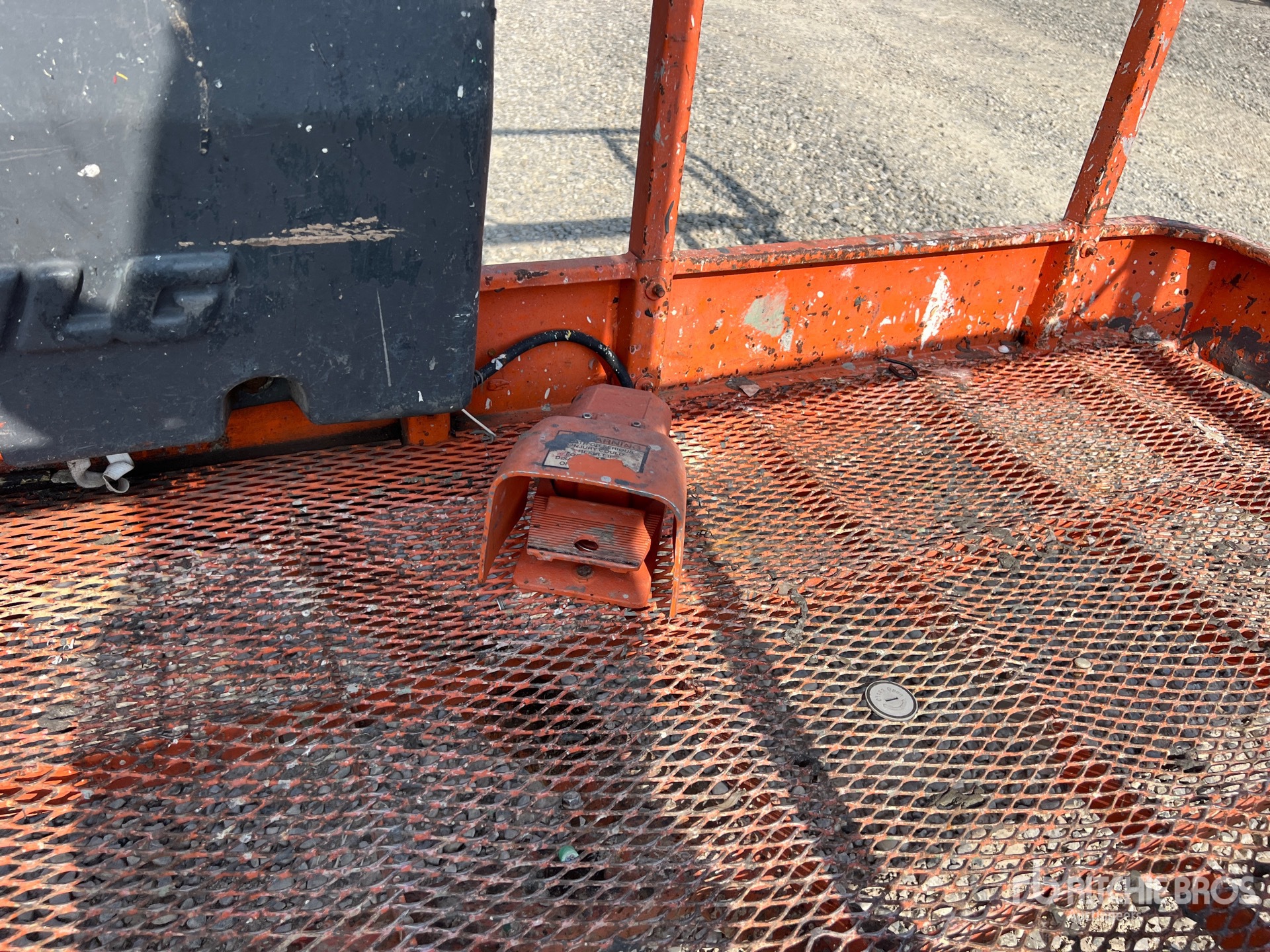 2001 JLG 660SJ