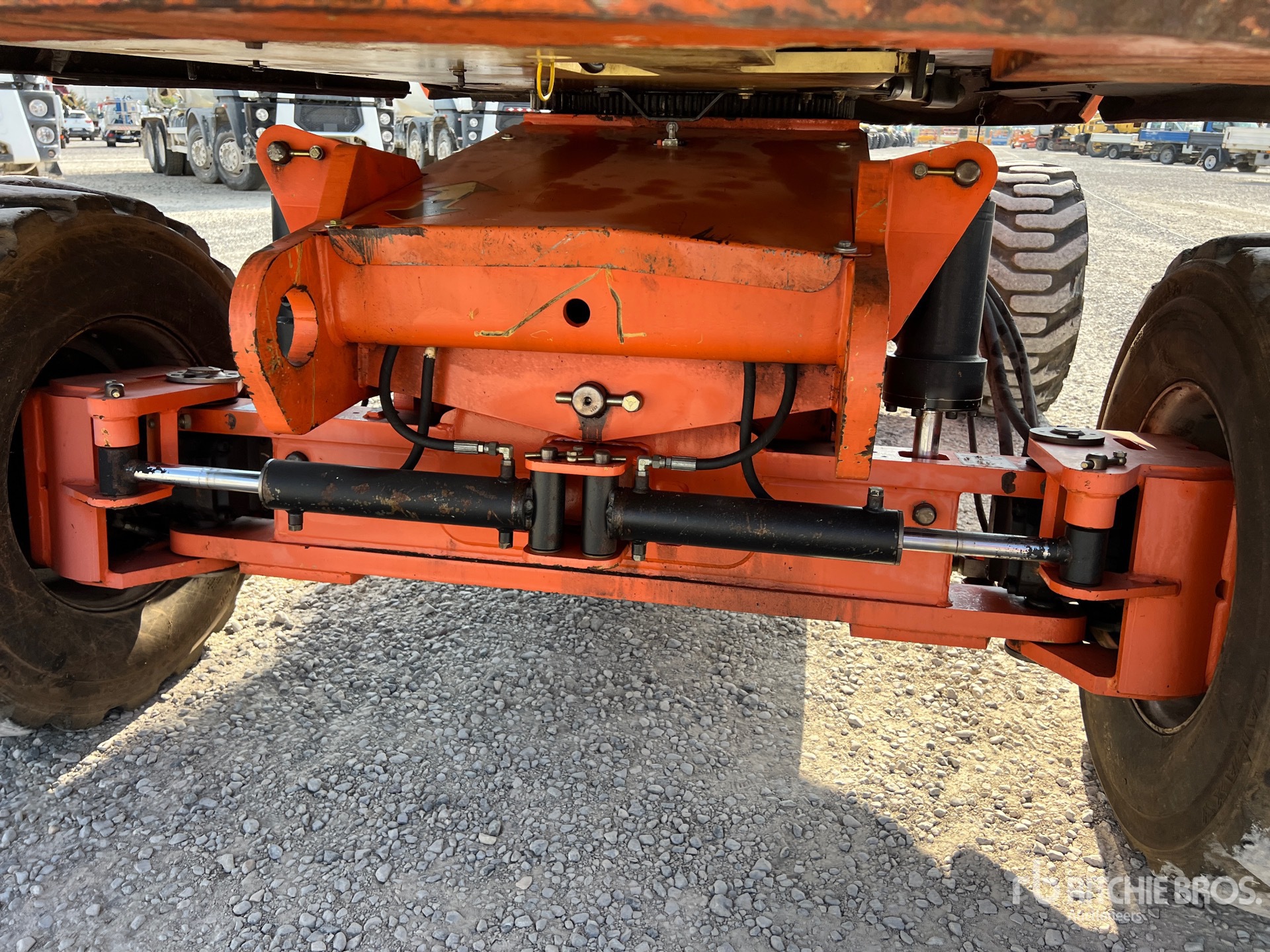 2001 JLG 660SJ