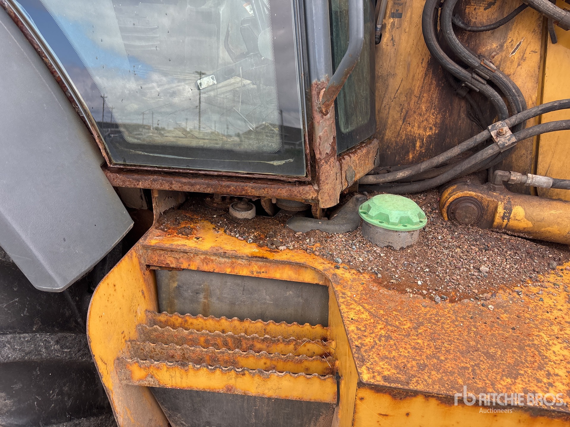 2010 John Deere 310SJ
